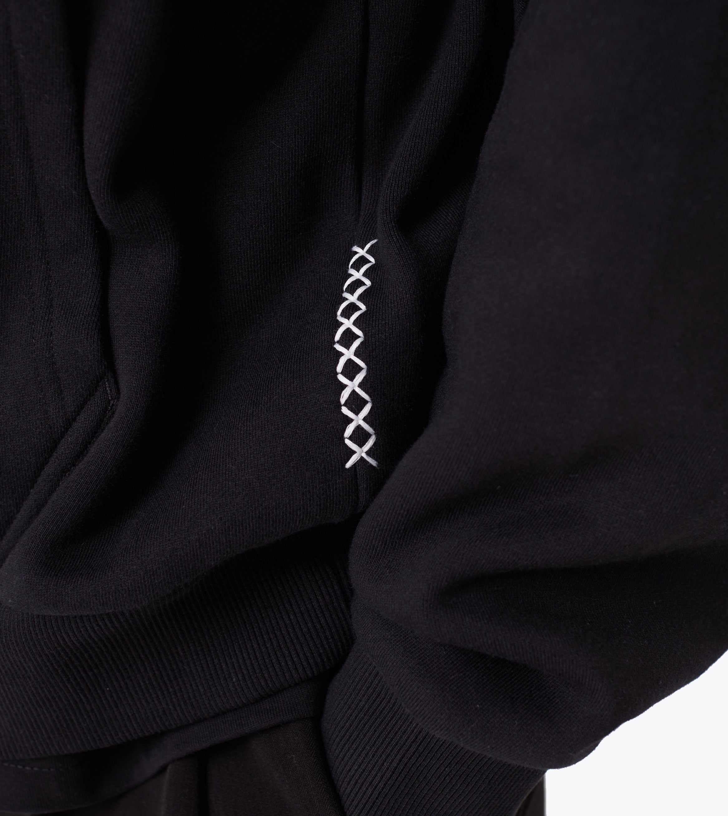 Ath. Box Hood Black