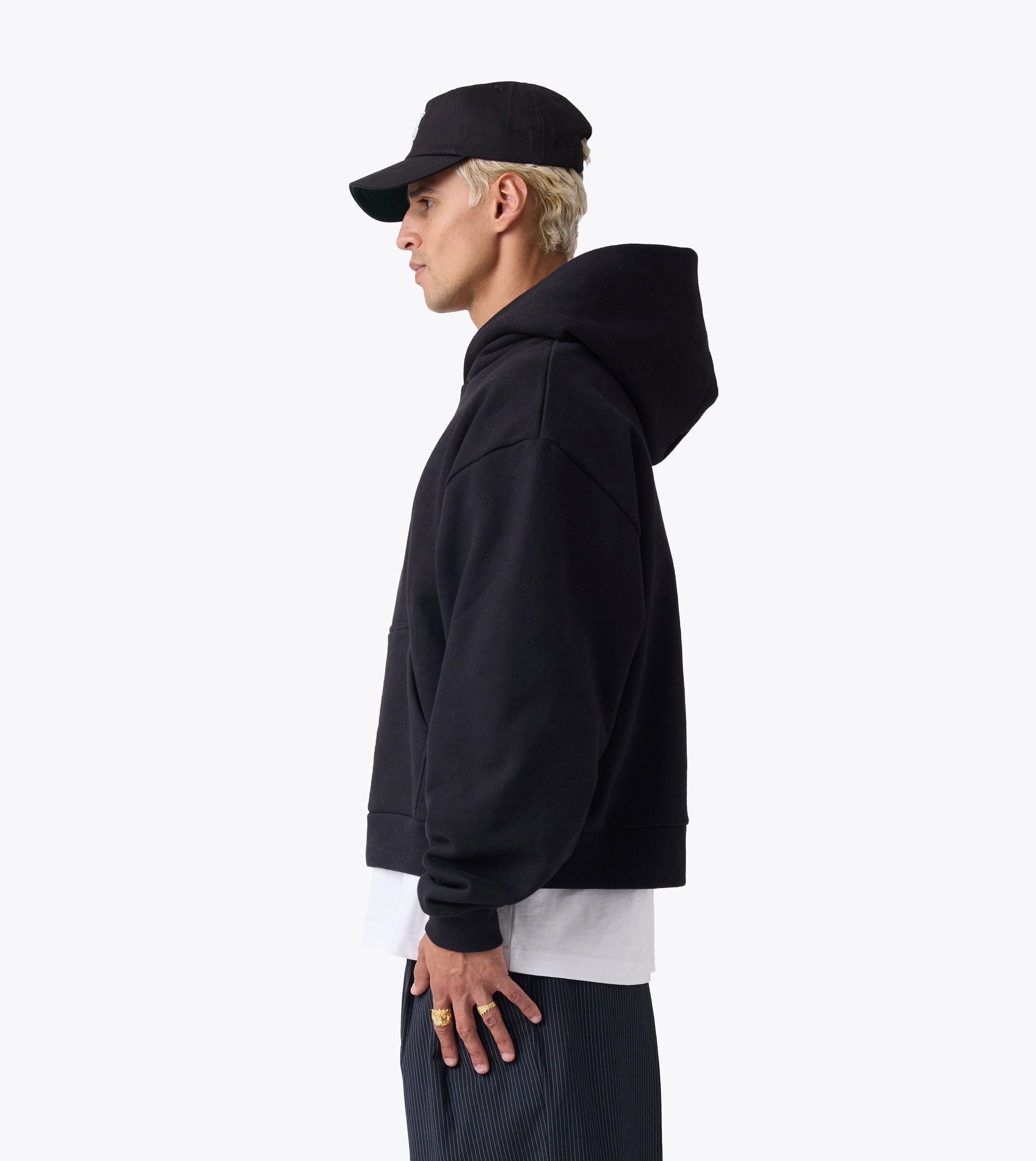 Box Crop Hood Black