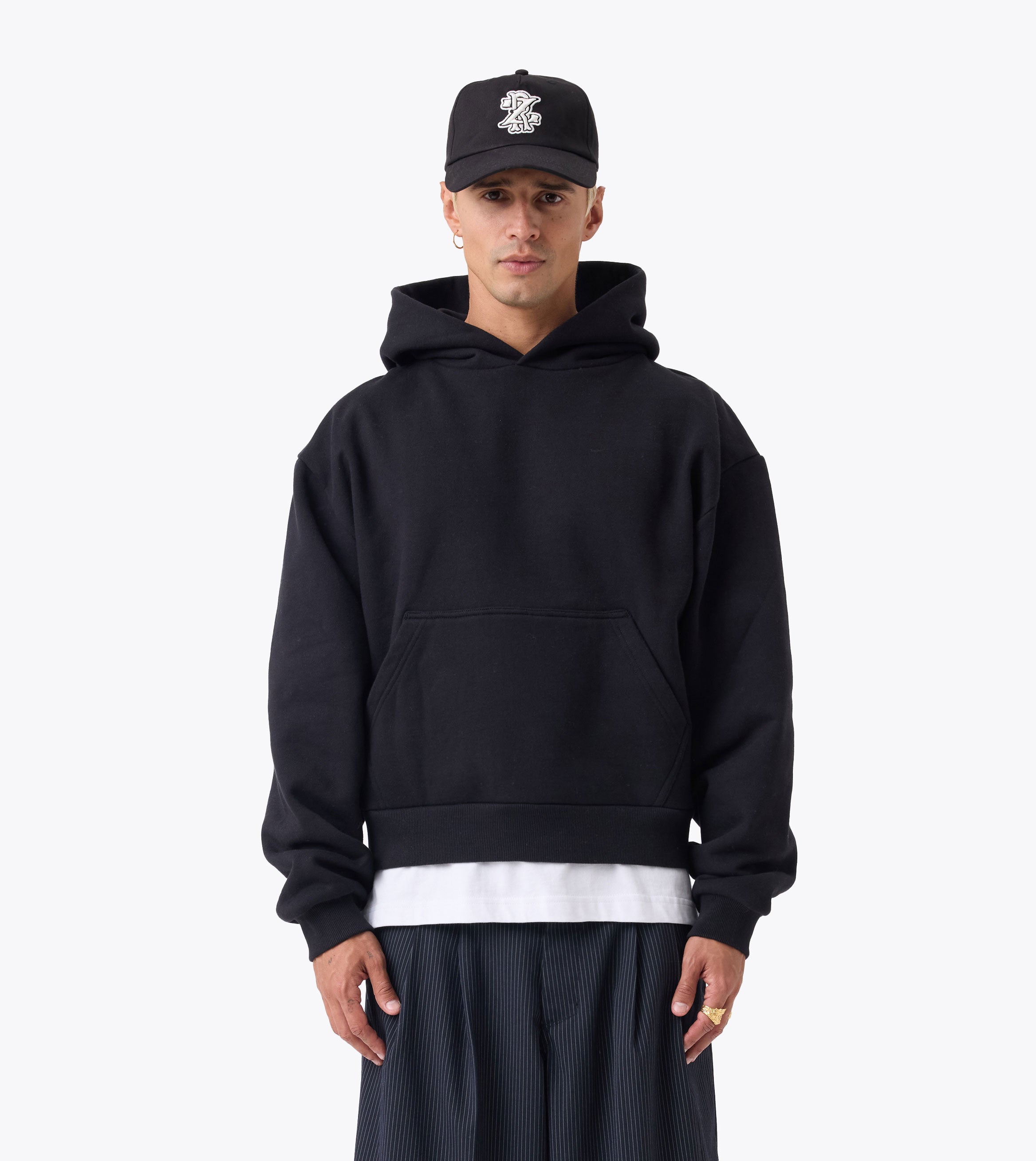 Box Crop Hood Black - Coming Soon