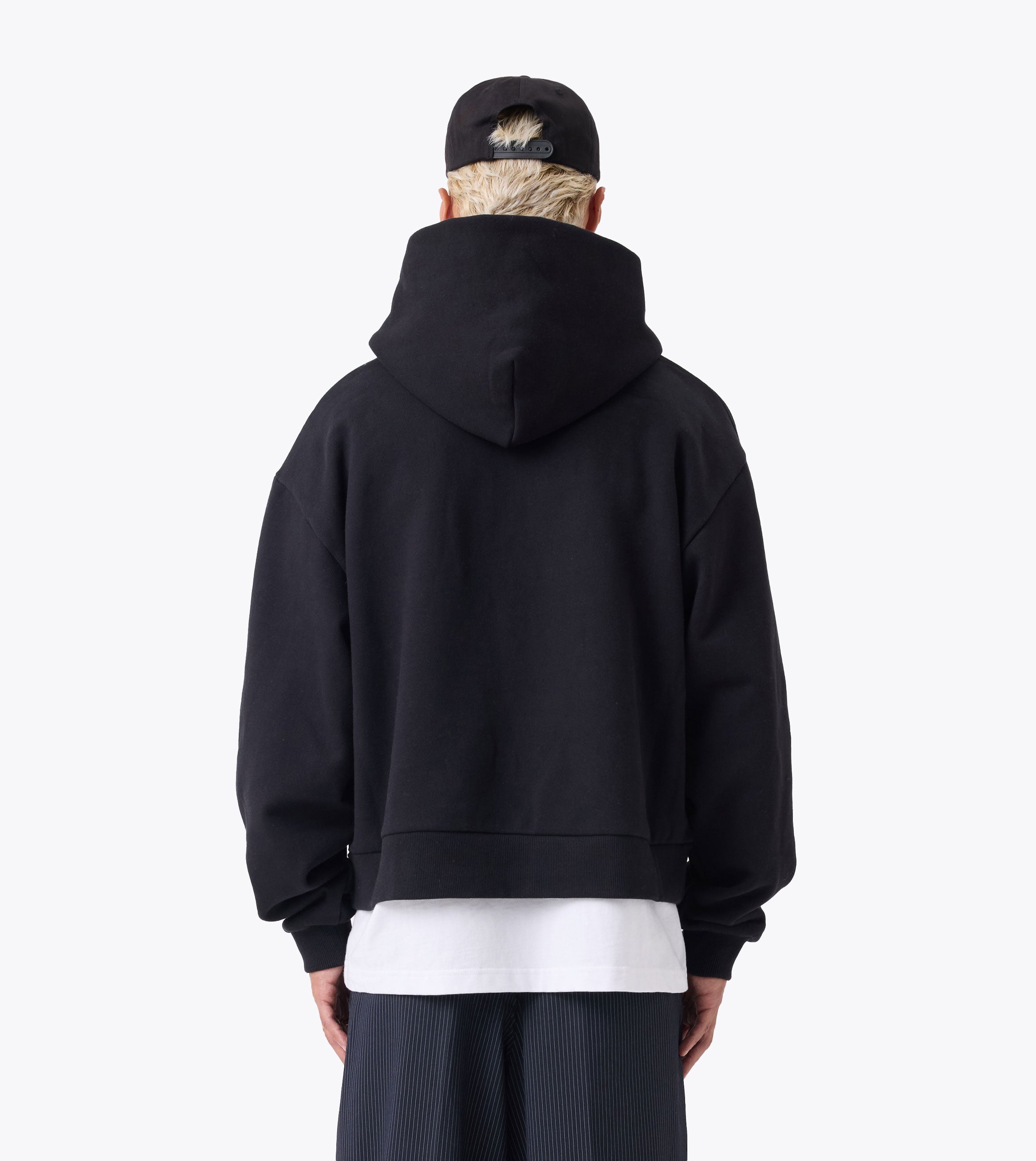 Box Crop Hood Black