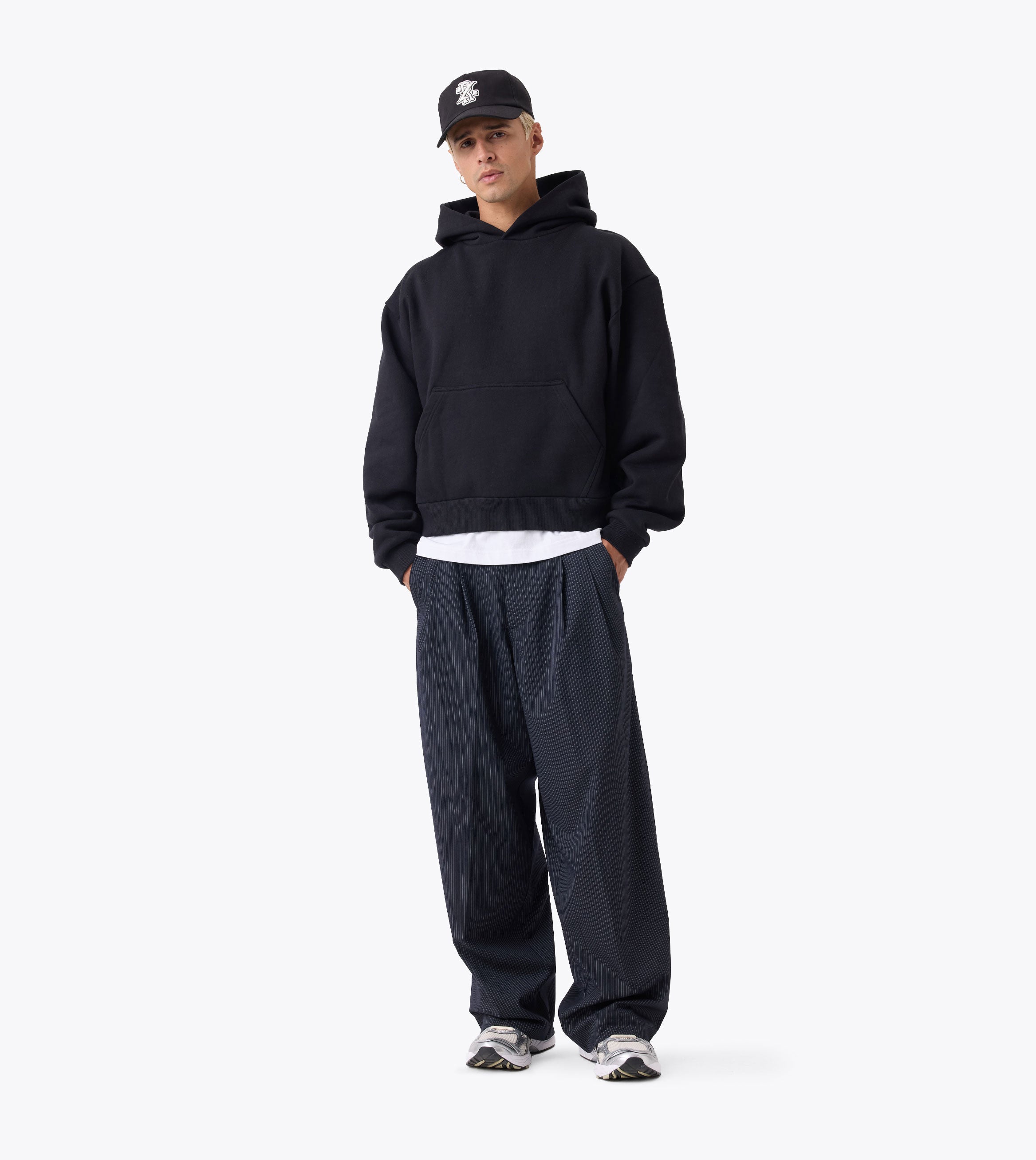 Box Crop Hood Black - Coming Soon