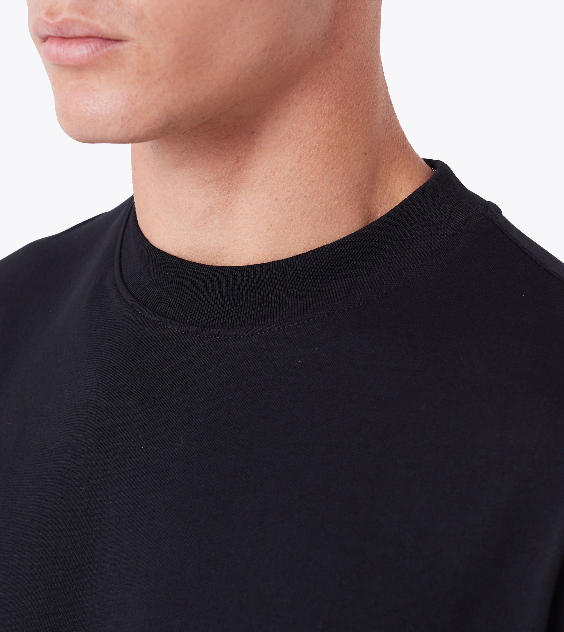 Box ++ Tee Black