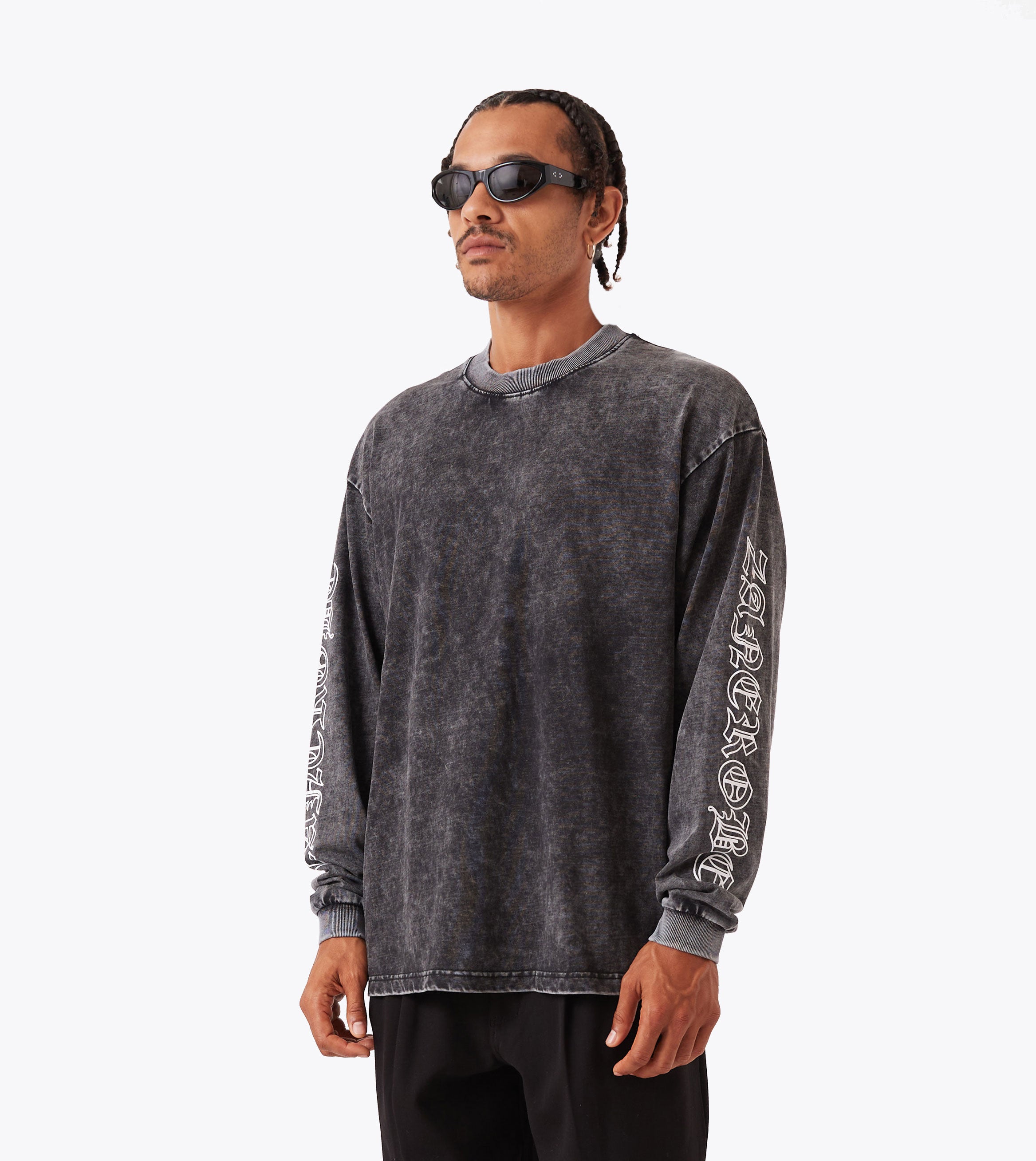 Gothic Box ++ LS Tee GD Ash Grey