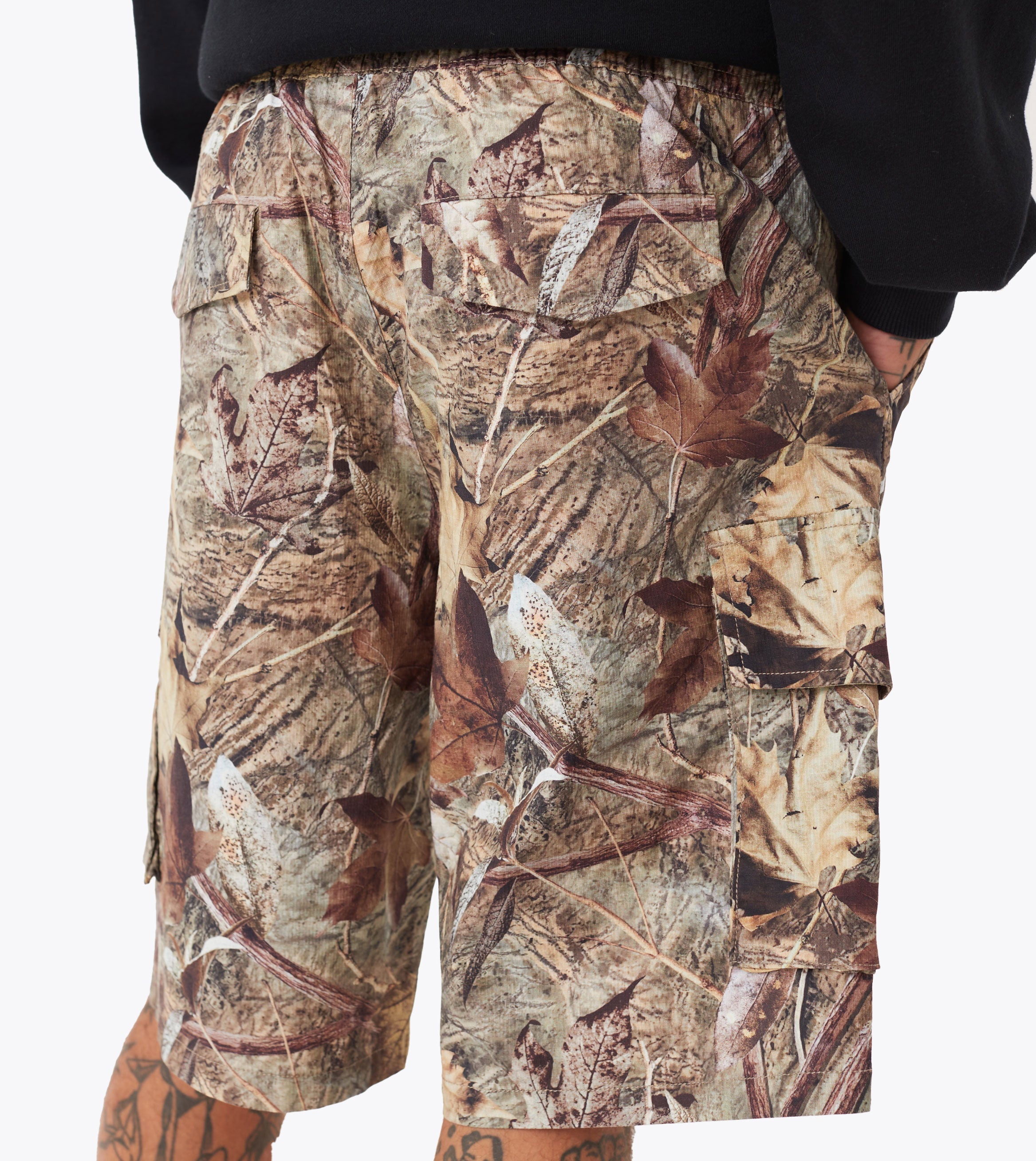 Naturalist Parachute Short Real Camo