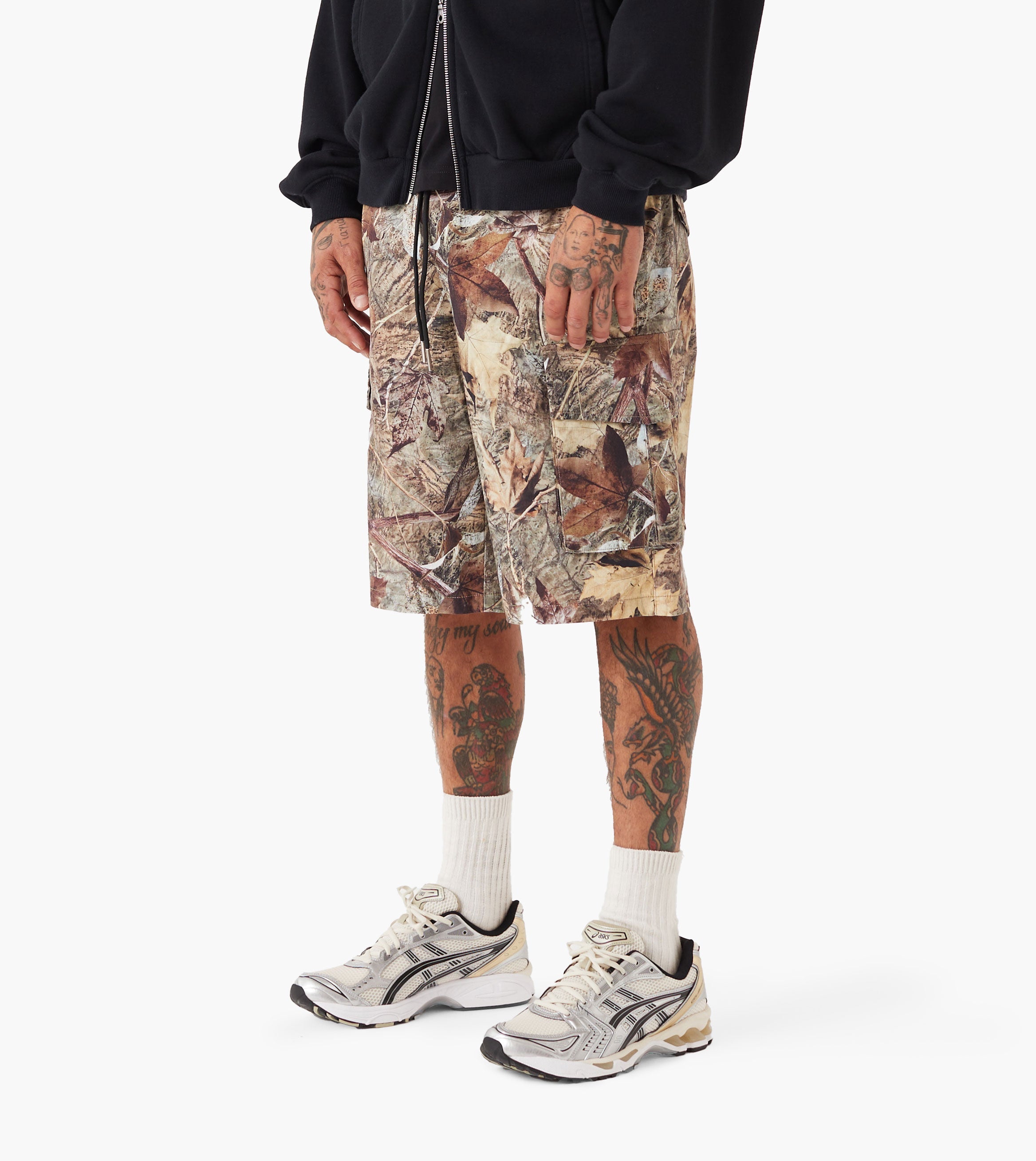 Naturalist Parachute Short Real Camo