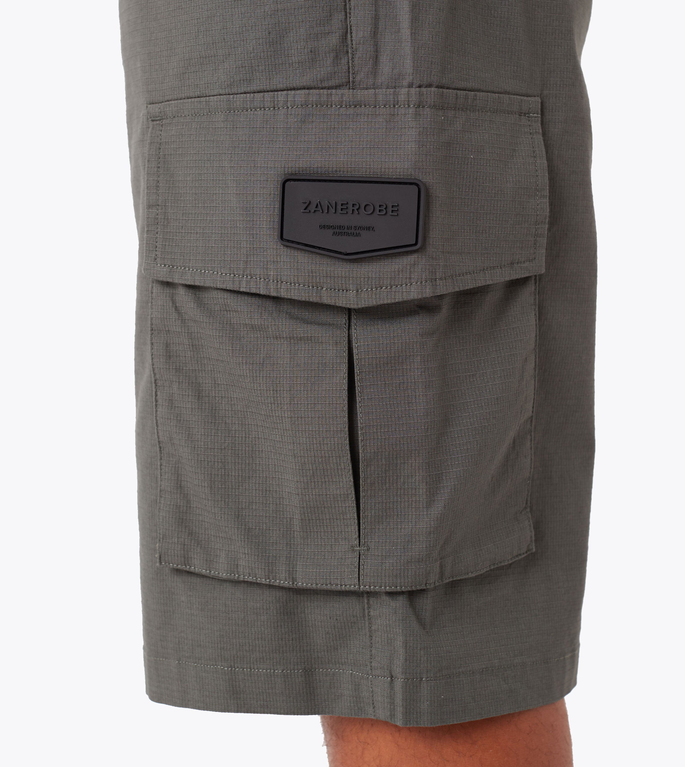 Parachute Short Olive