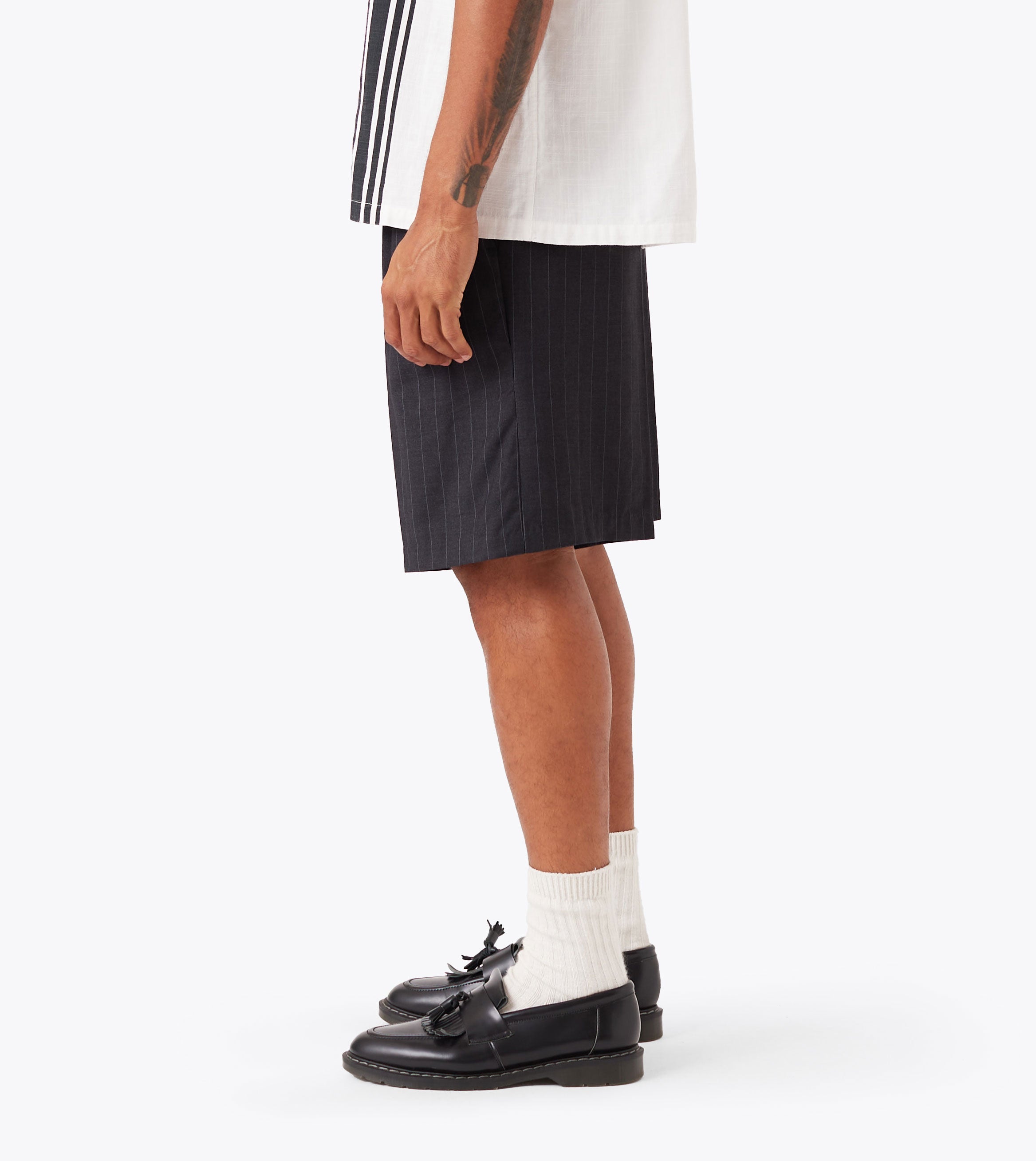Pinstripe Flow Short Black