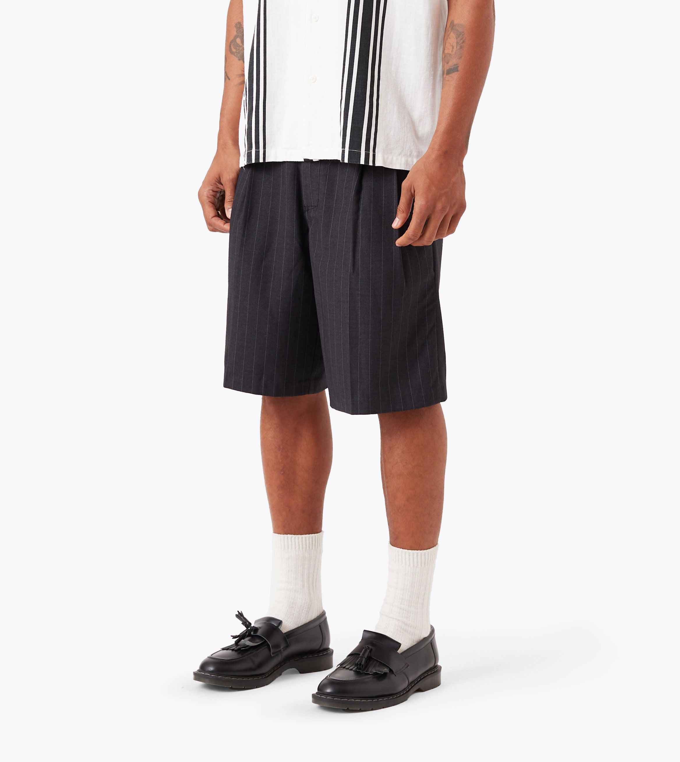 Pinstripe Flow Short Black