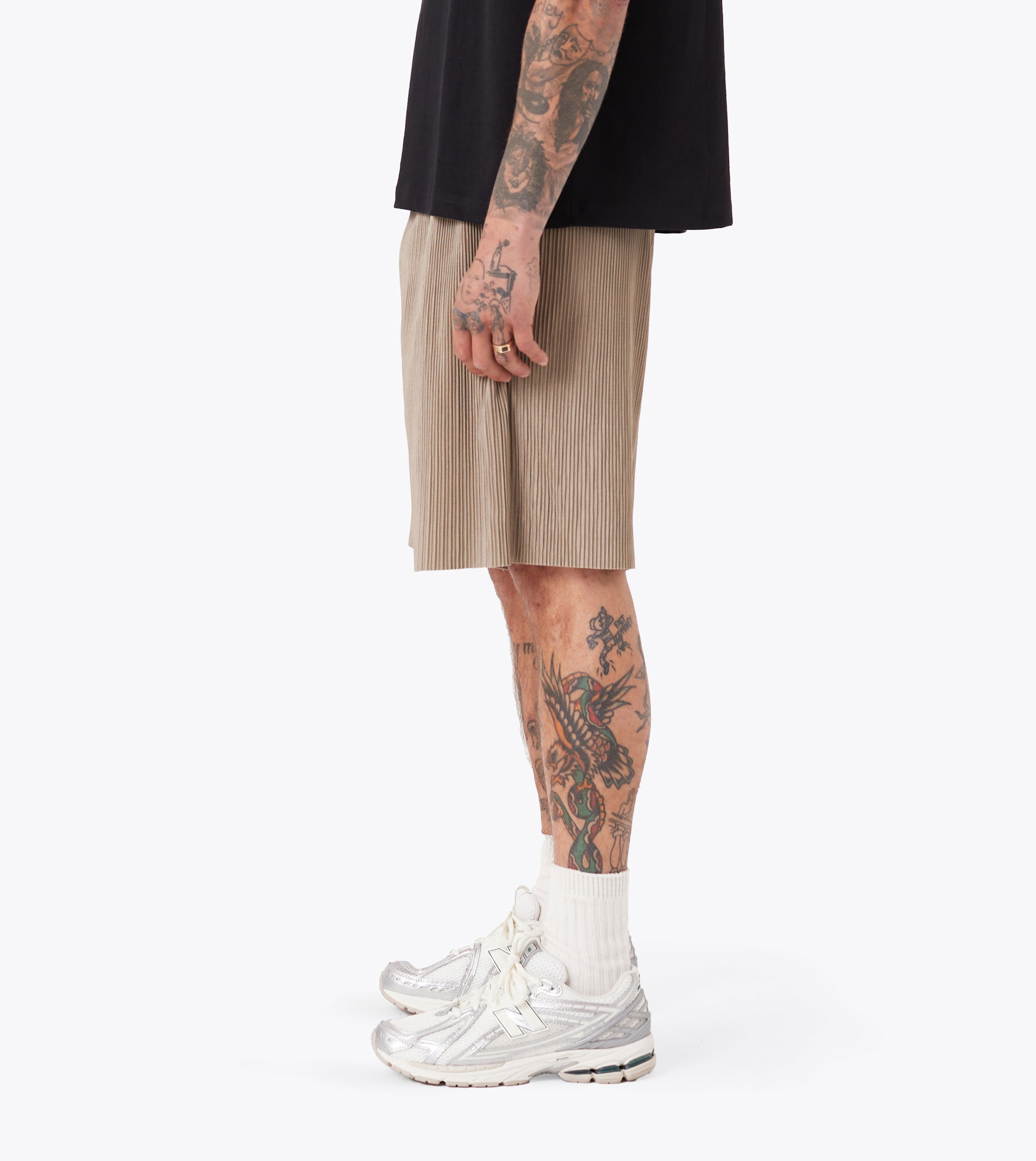 Pleated Short Khaki