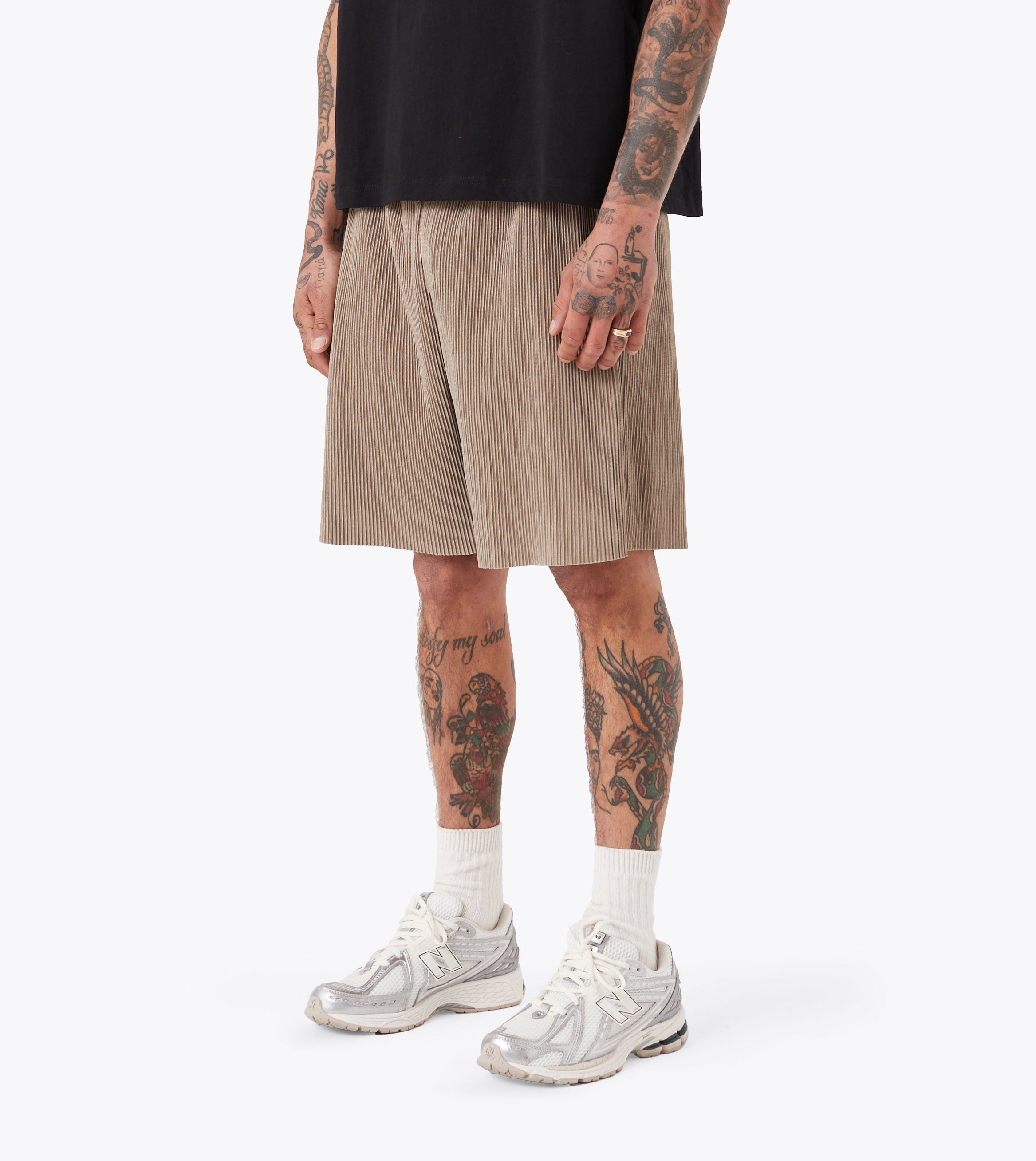 Pleated Short Khaki