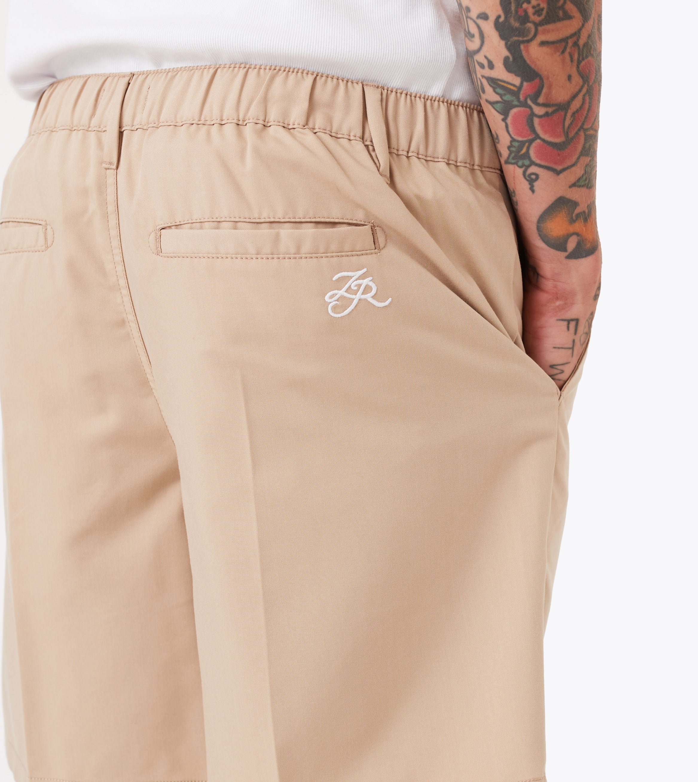 Provence Pintuck Short Sandstone