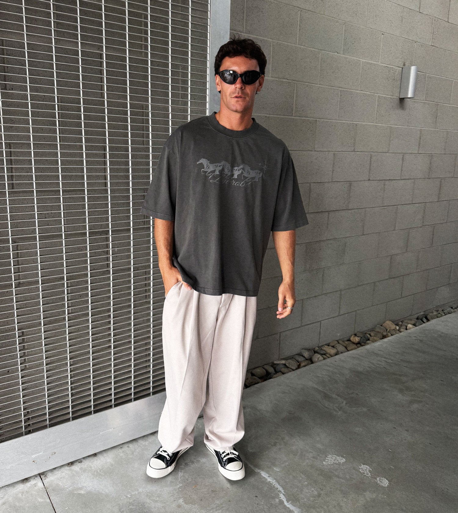 Stallion Flow Tee Charcoal