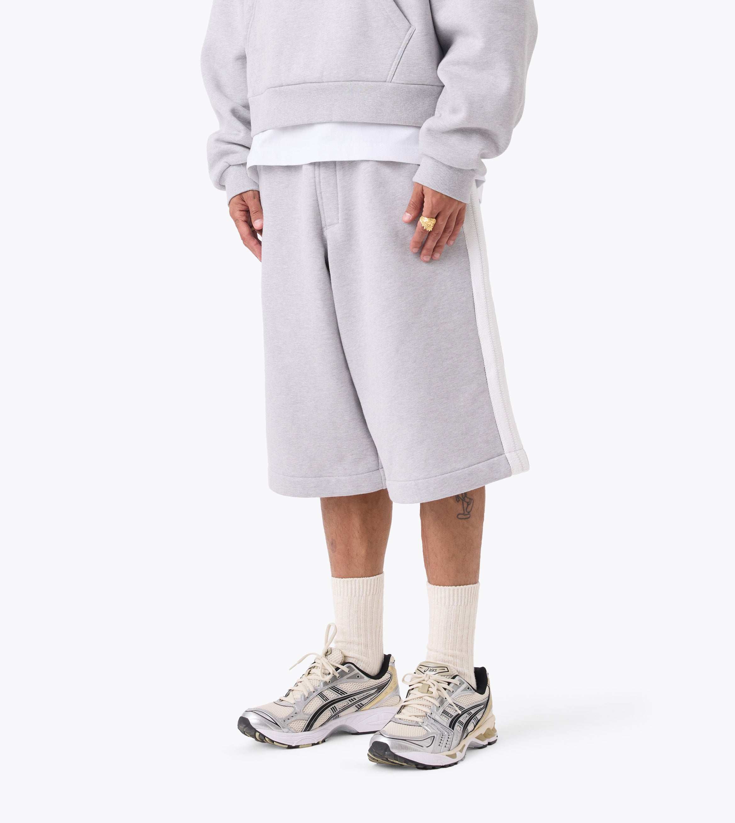 Stitched Fleece Mega Short Grey Marle