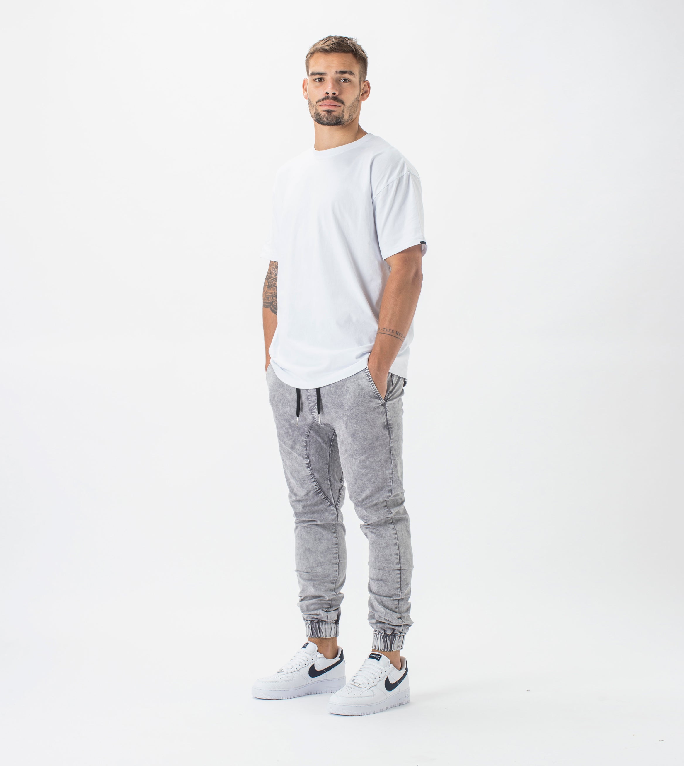 Sureshot Lightweight Jogger Rock Salt