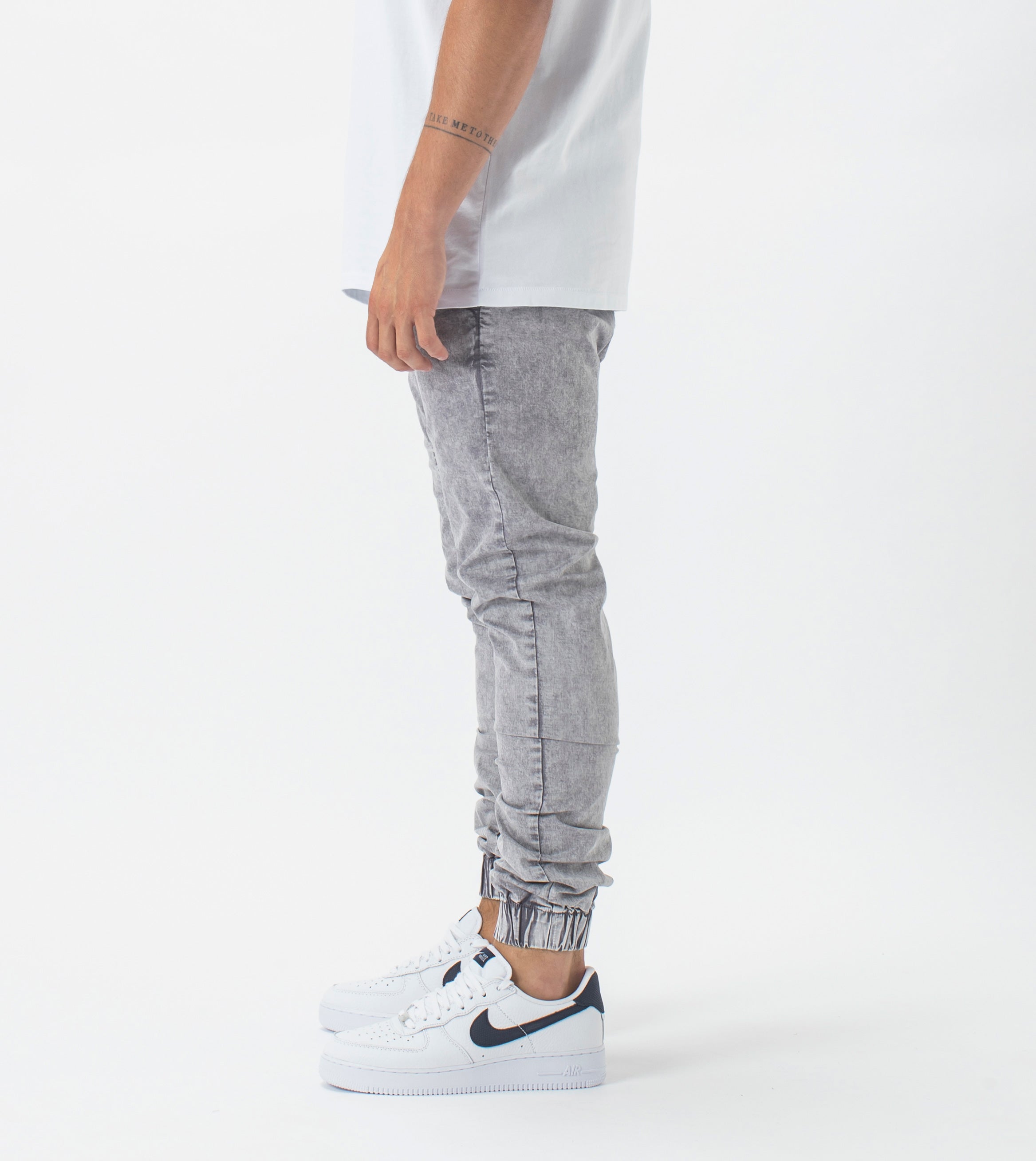 Sureshot Lightweight Jogger Rock Salt