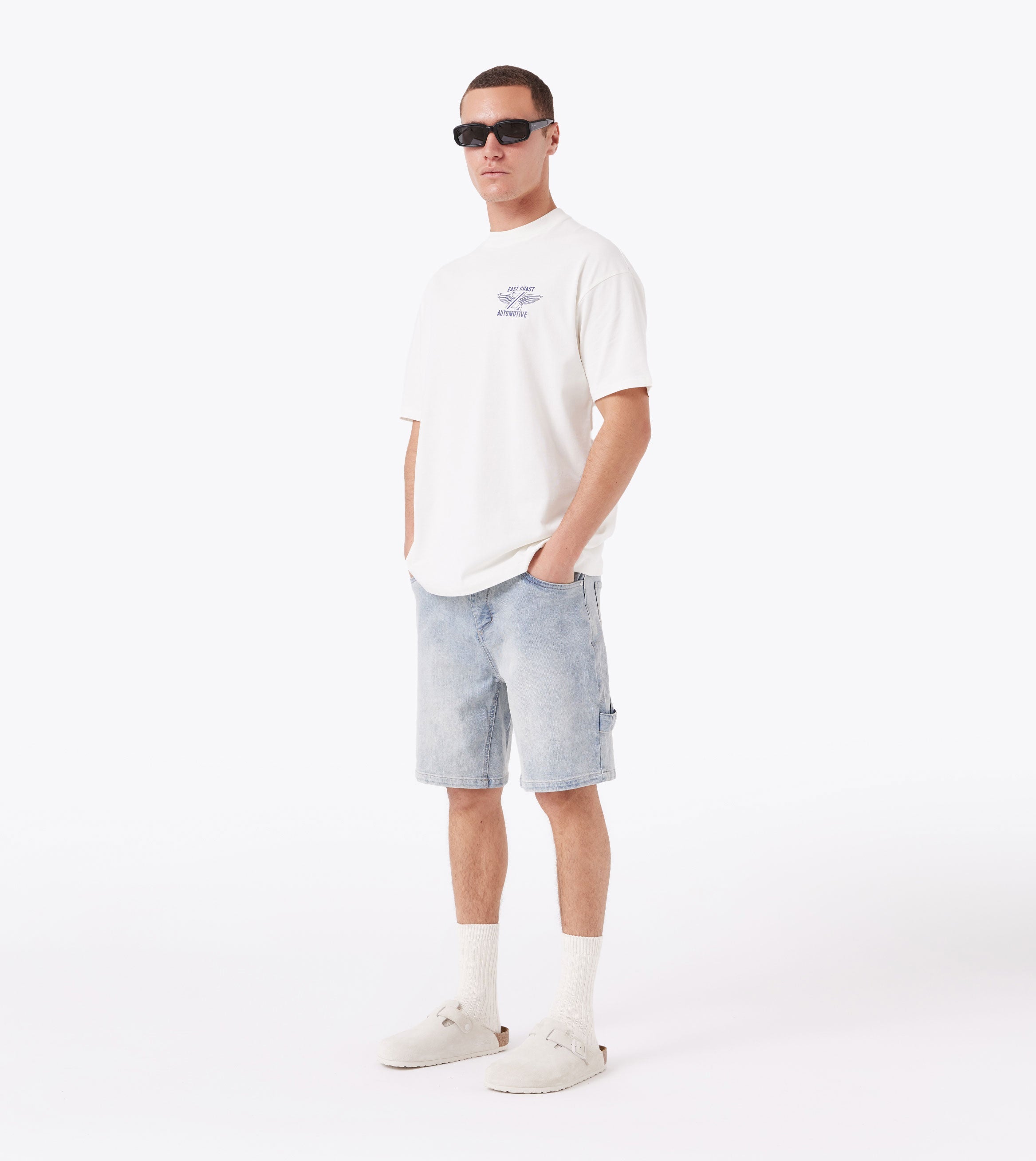 Automotive Box ++ Tee Vintage White