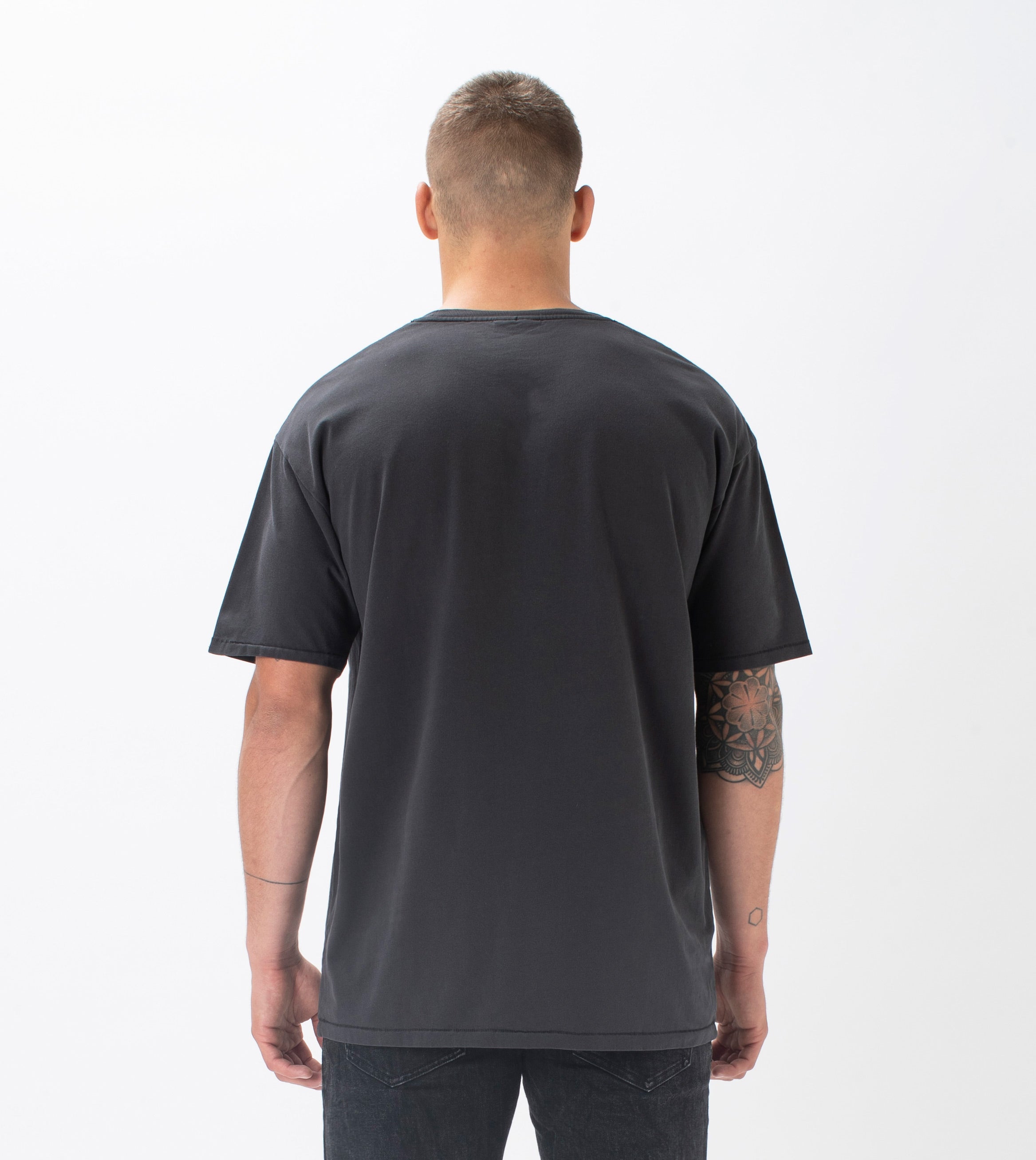 Eaglehawk Box Tee GD Black