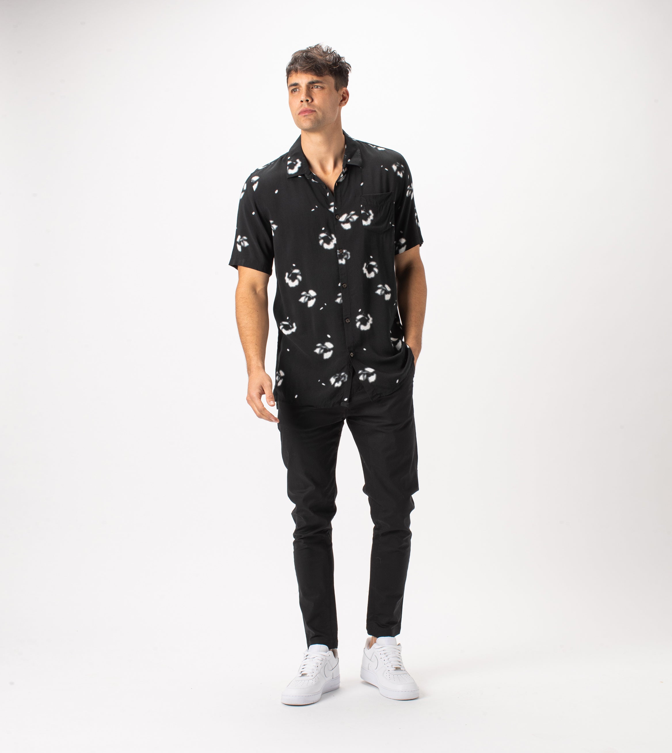 Flower SS Shirt Black