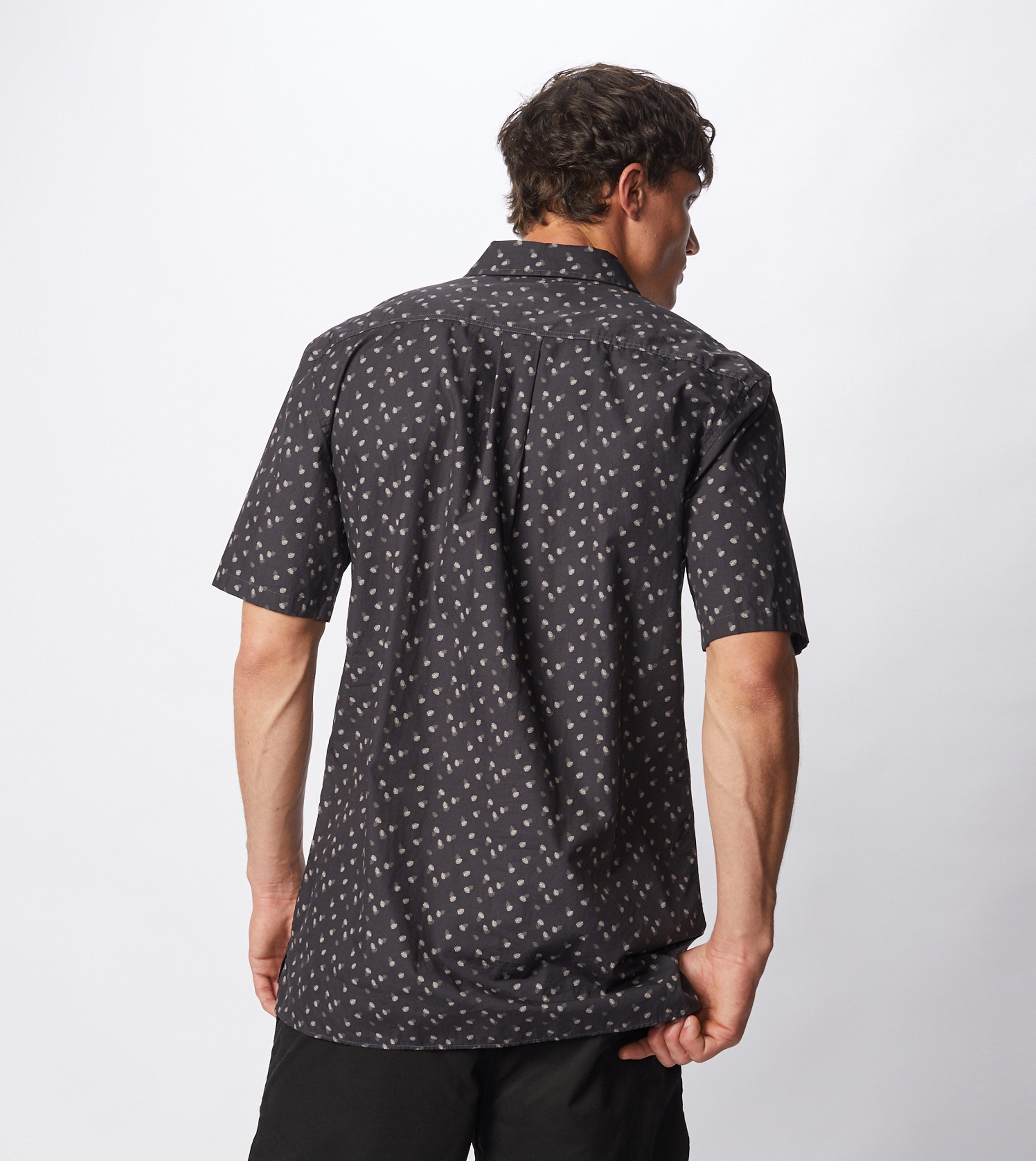 Fan SS Shirt Washed Black