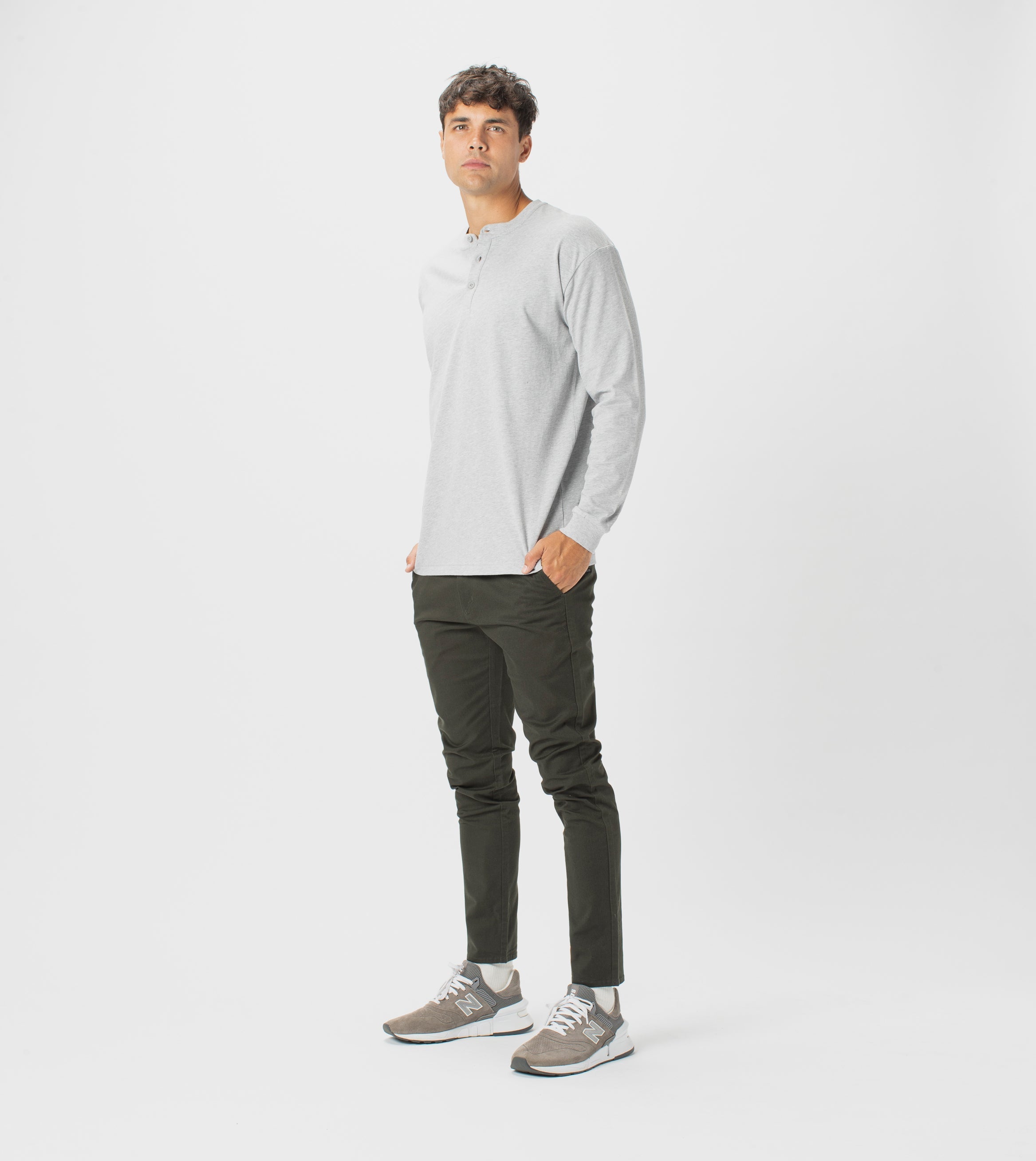 Henley LS Tee Silver Marle
