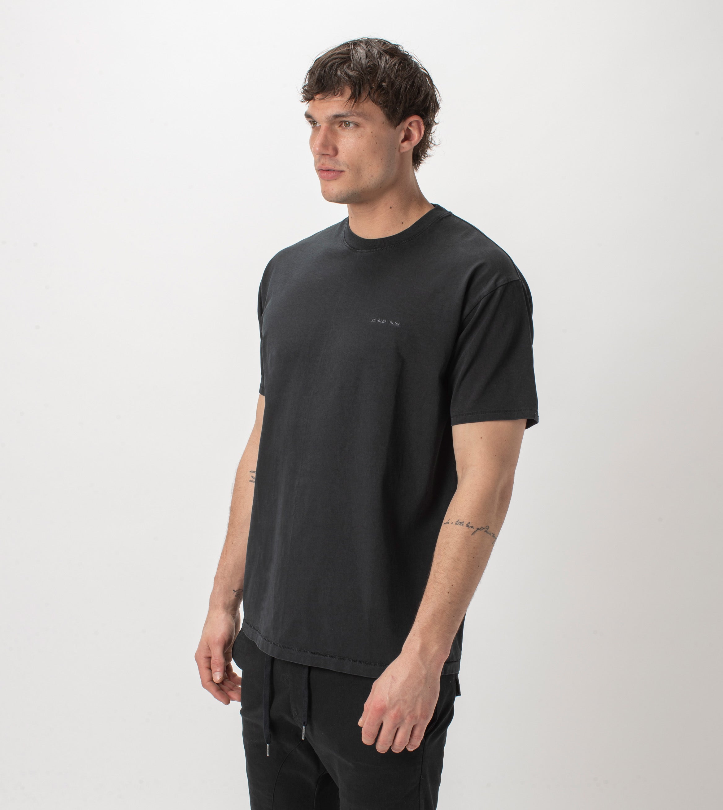 Holdings Box Tee GD Black