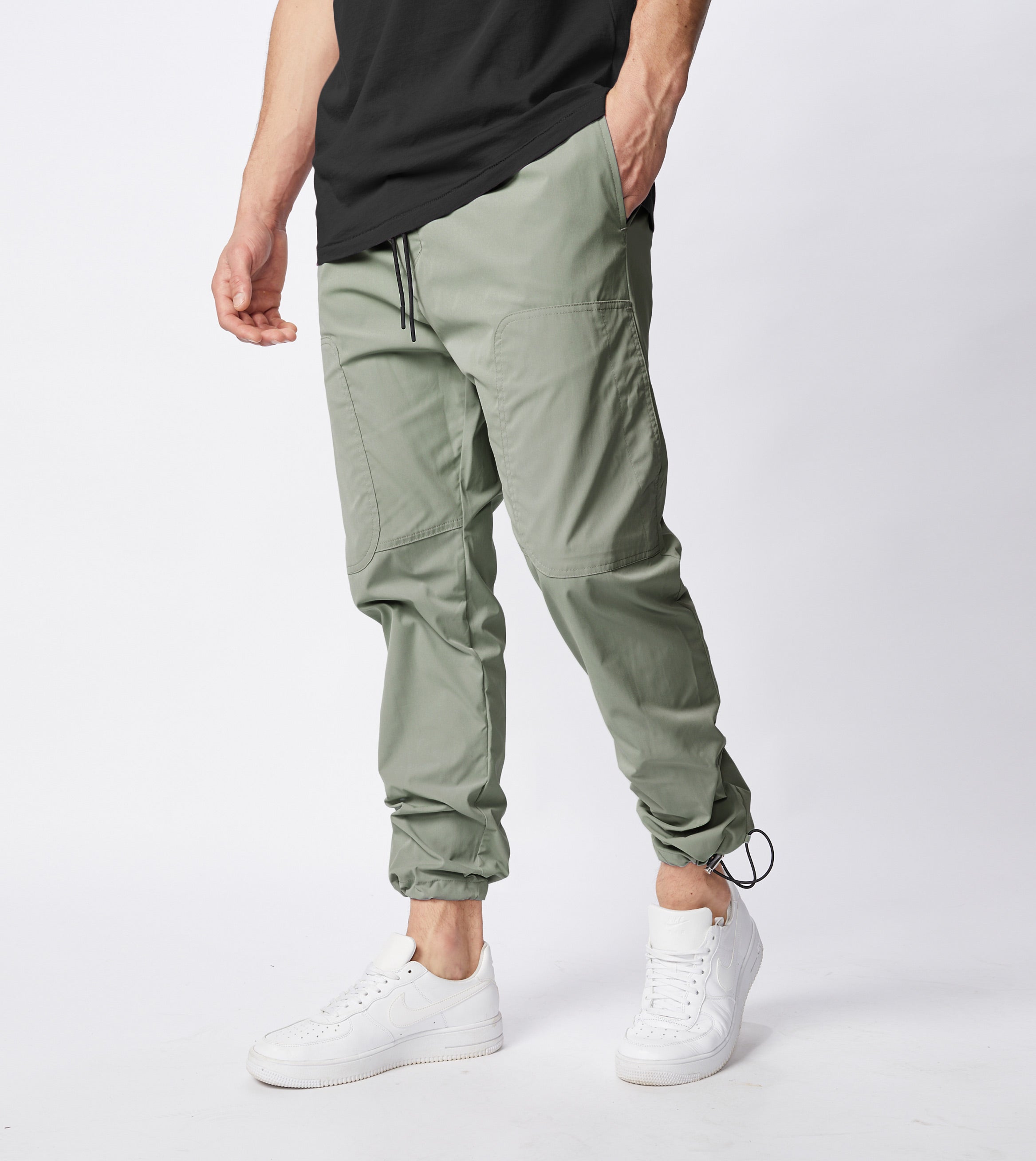 Jumpa Tech Pant Dark Moss
