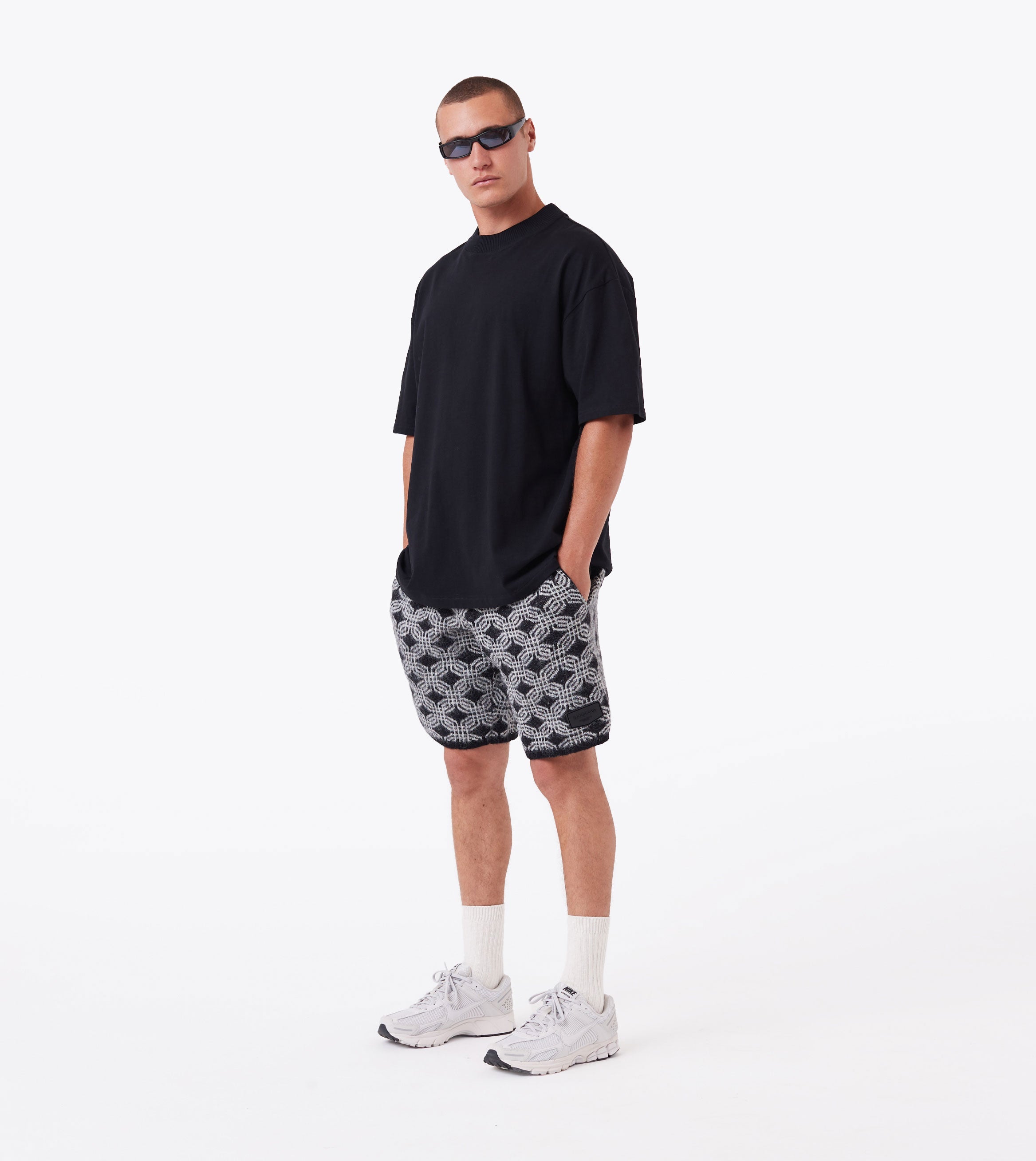 Link-Up Jumpa Knit Short Black/Vintage White