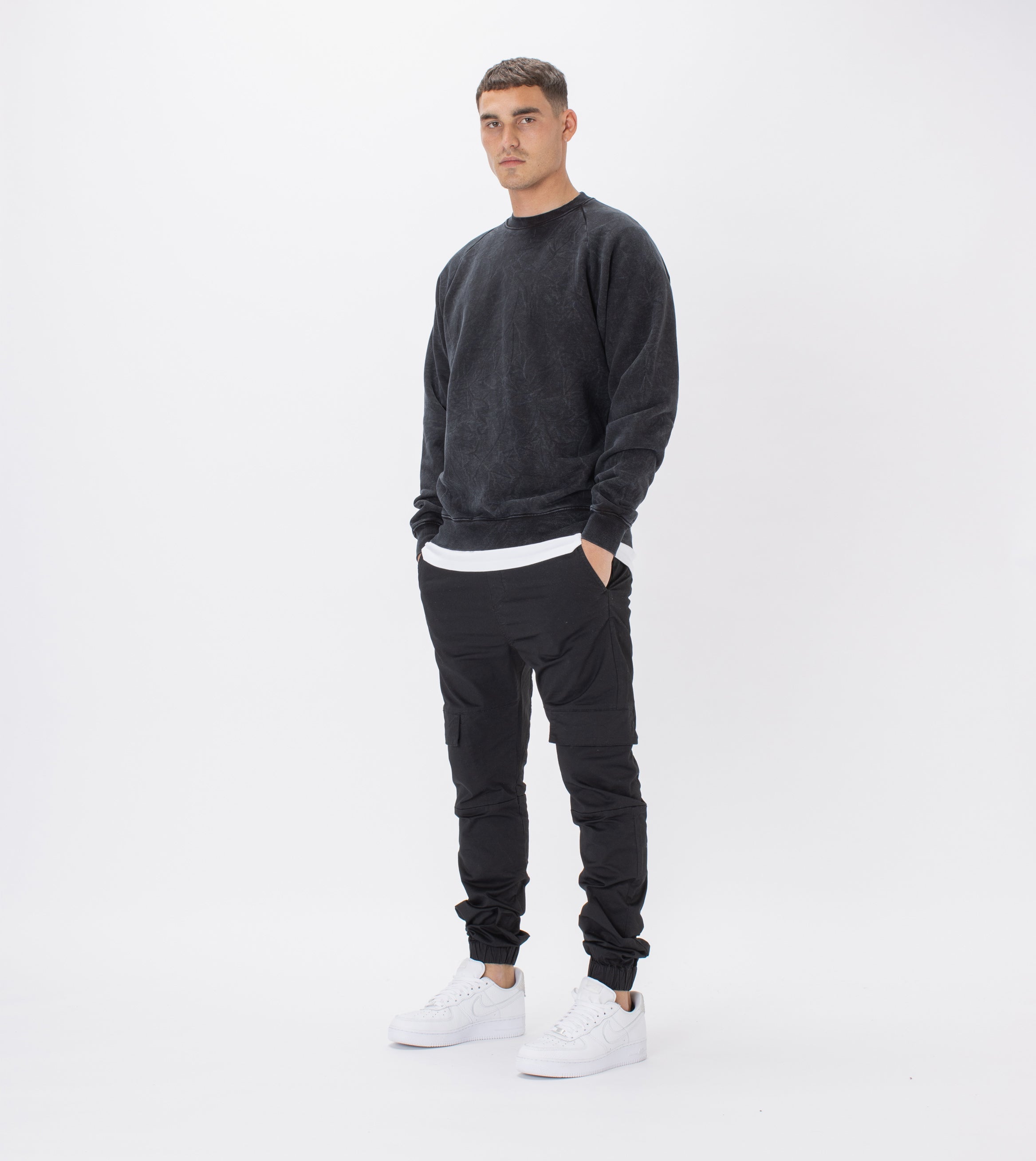 Lowgo Raglan Crew Sweat Black Salt