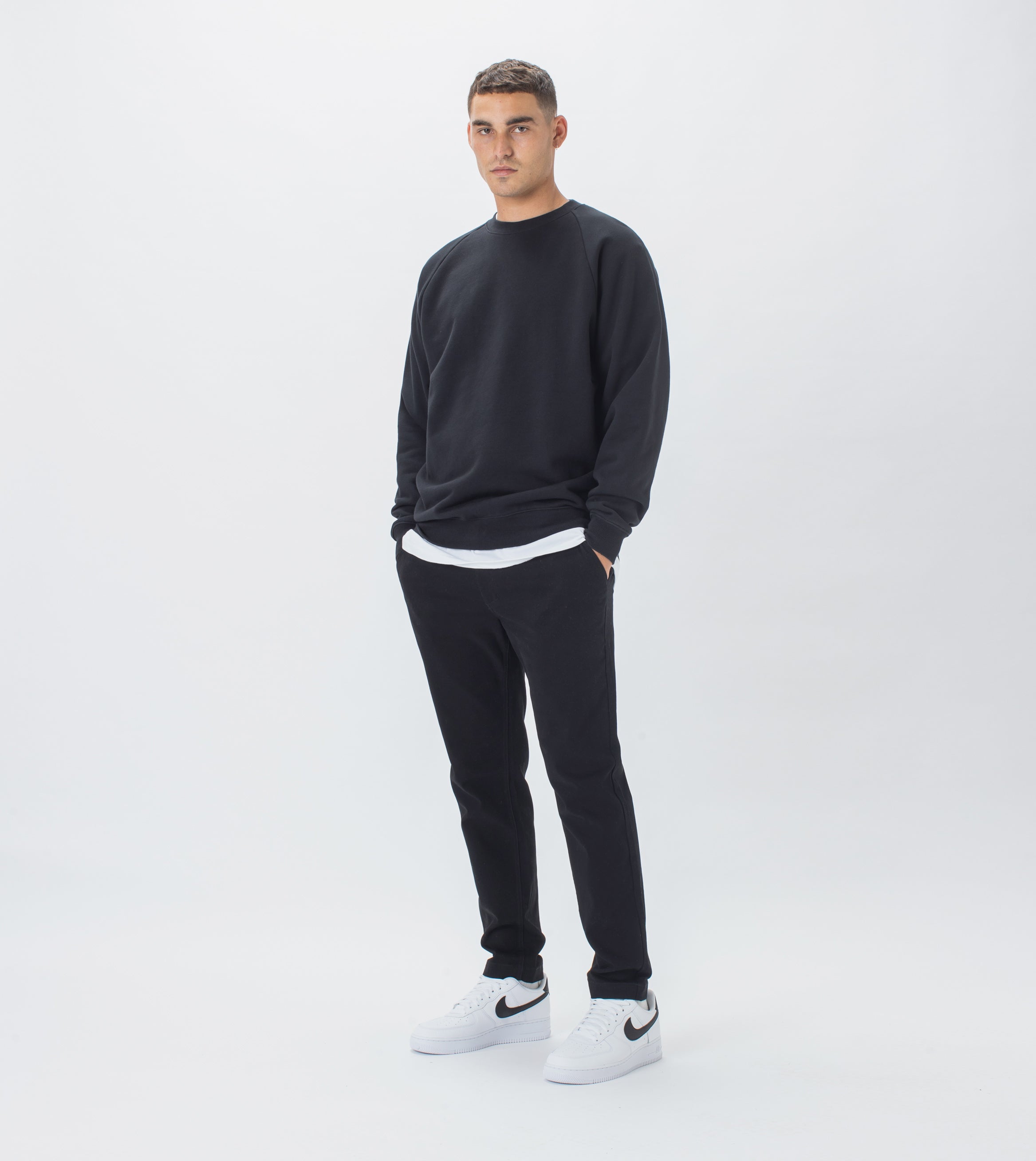 Lowgo Raglan Crew Sweat Black
