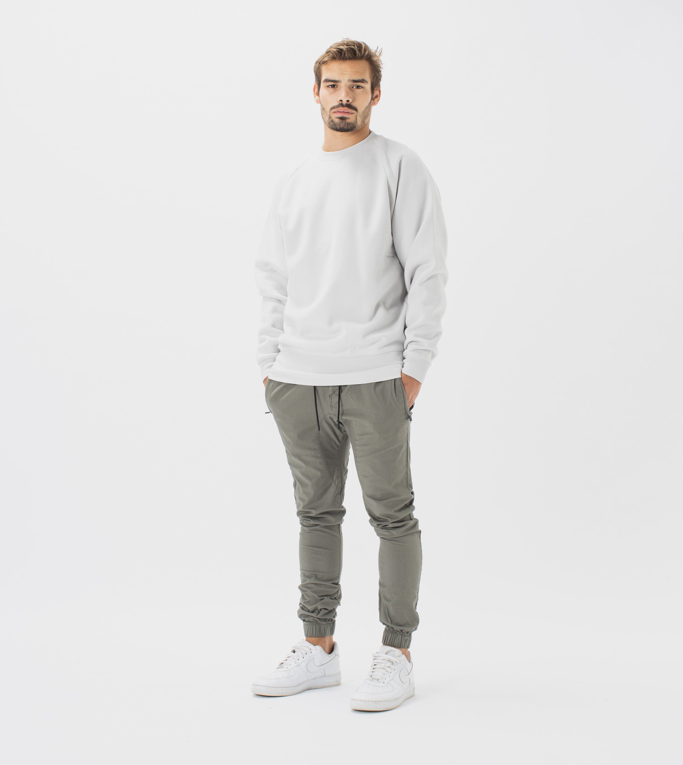 Lowgo Raglan Crew Sweat Frost