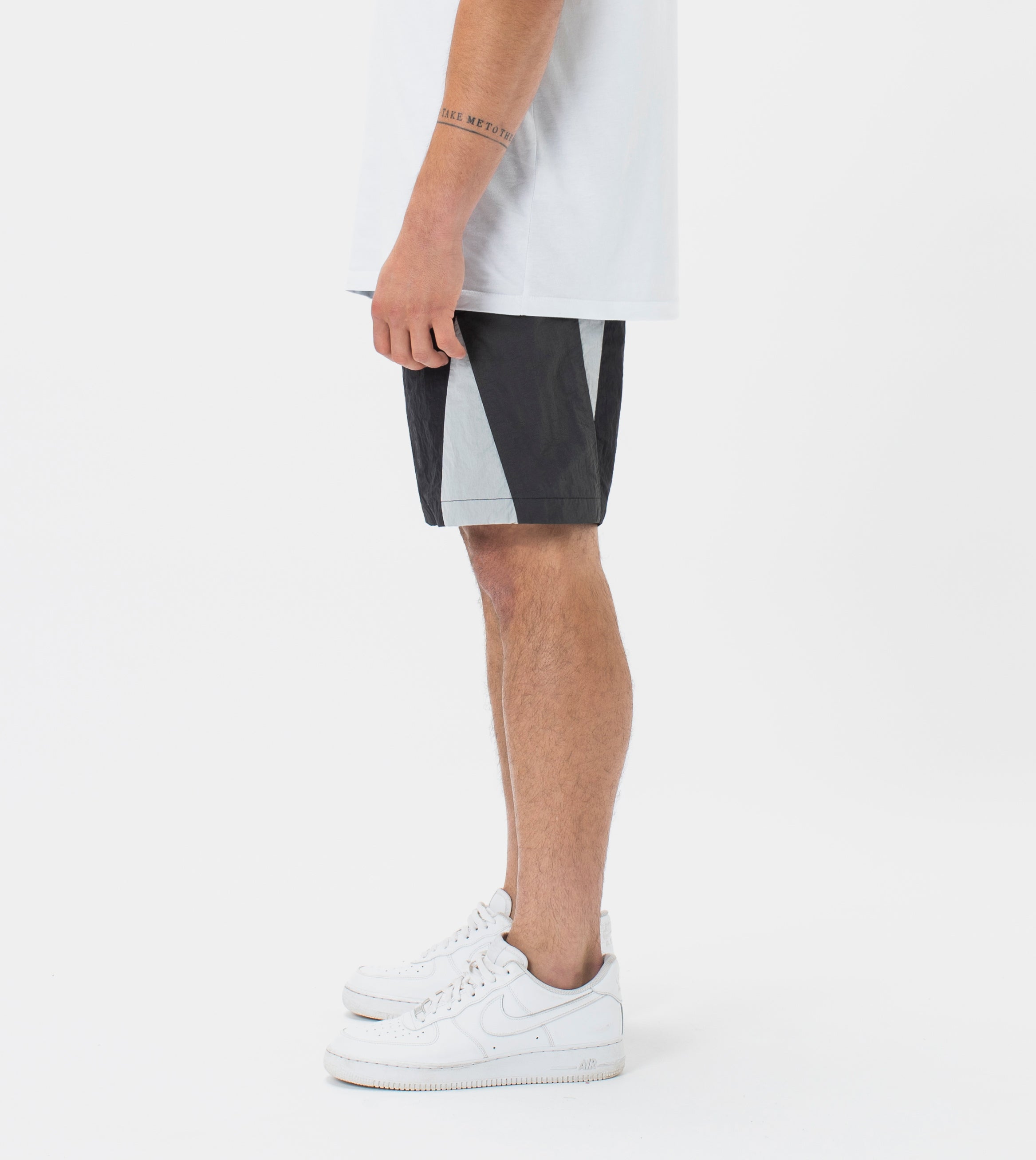 Panel Day Short Black/Ash