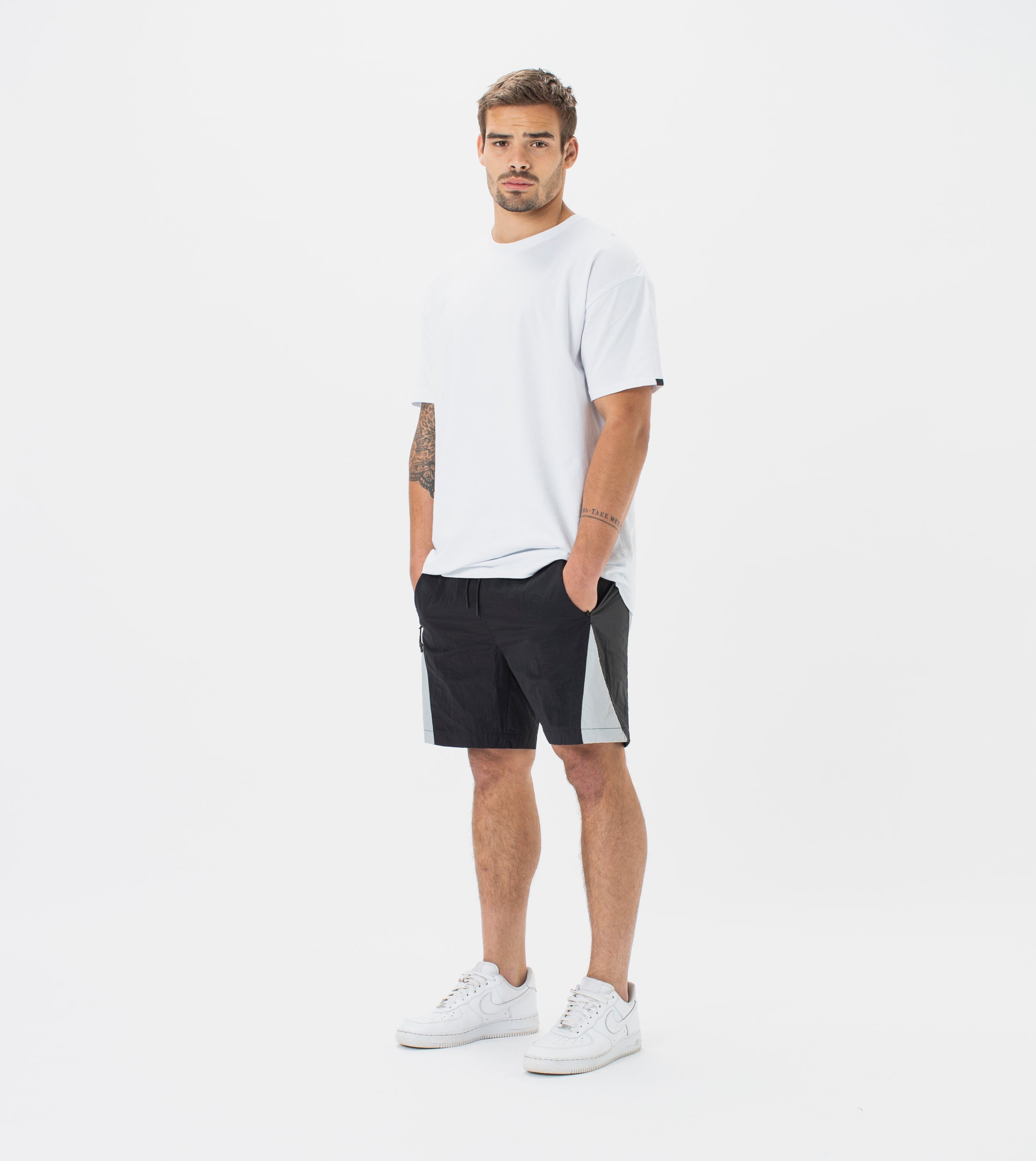Panel Day Short Black/Ash