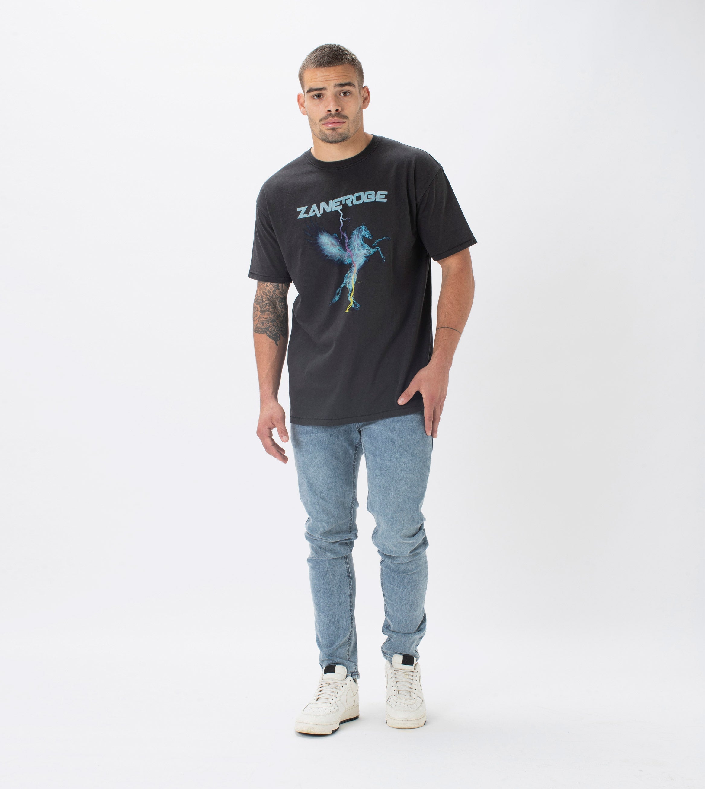 Pegasus Box Tee GD Black