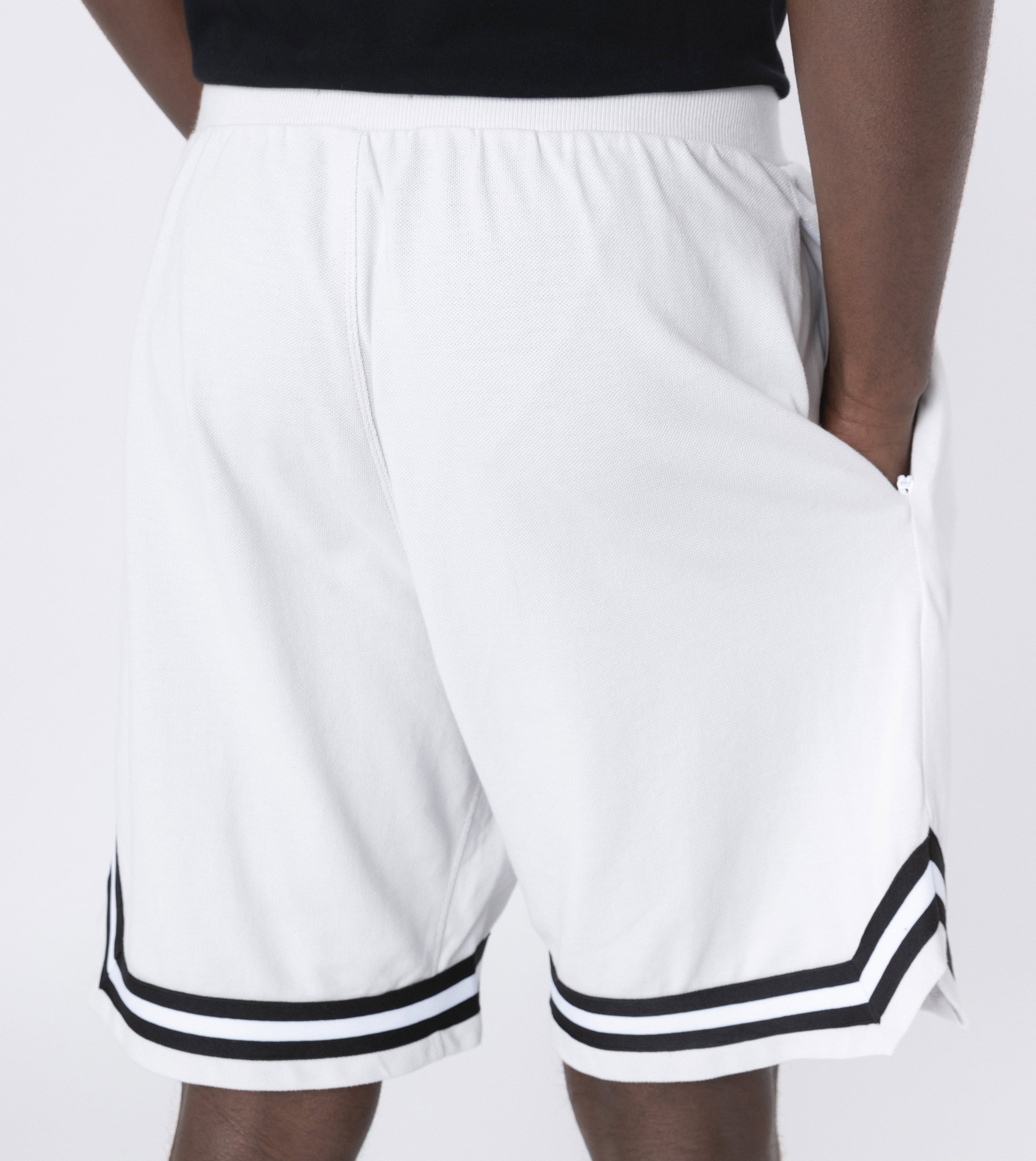 Pique Basketball Short Frost