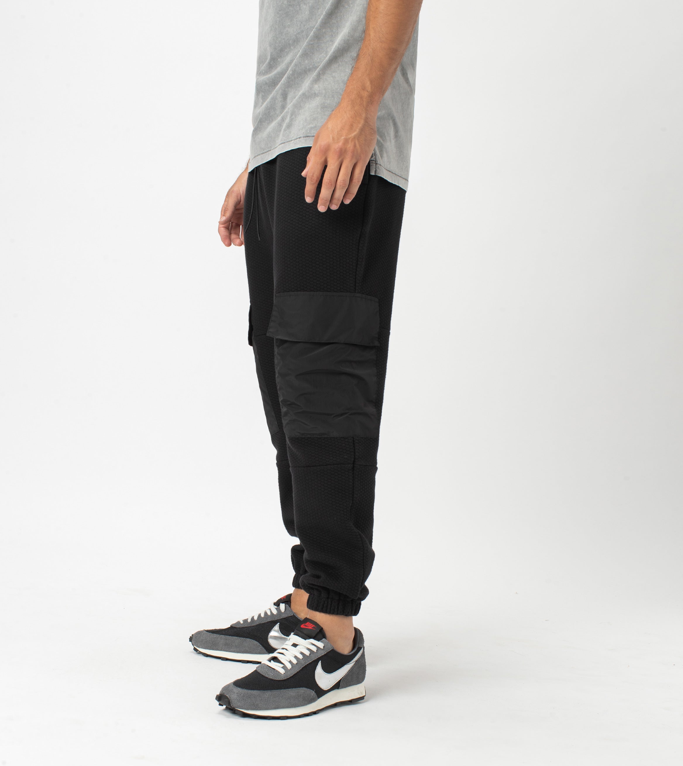 Quilt Jumpa Cargo Jogger Black