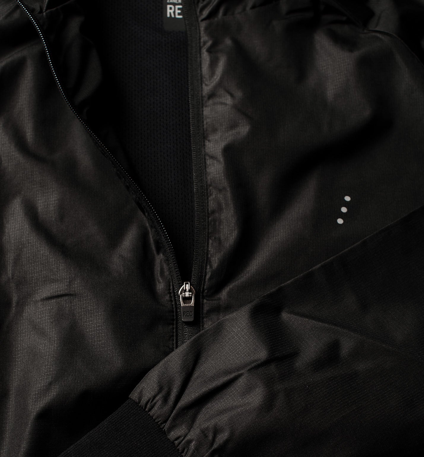Air Spray Jacket Black
