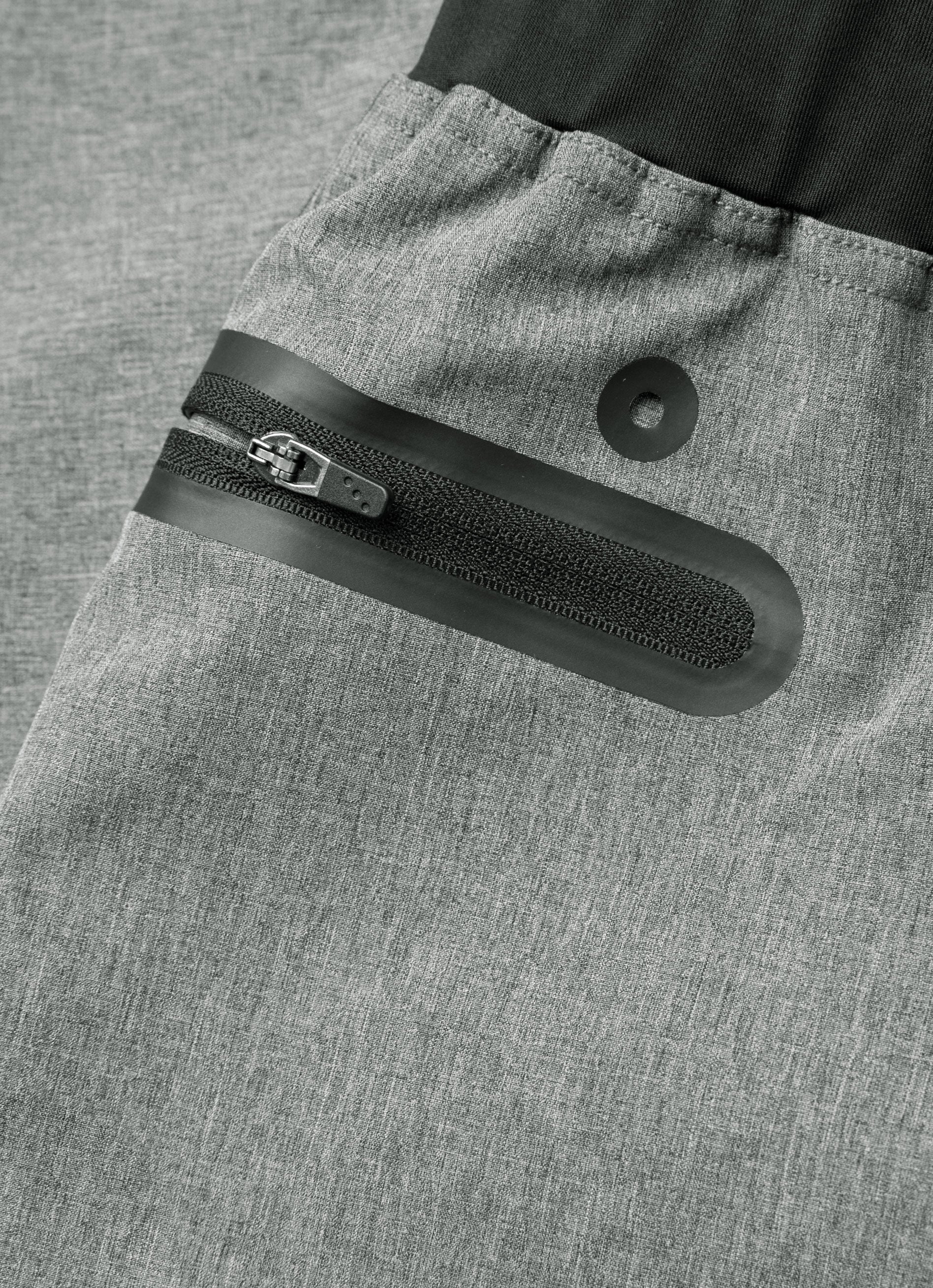 Type 1.1 Tech Short (17") Carbon - Sale
