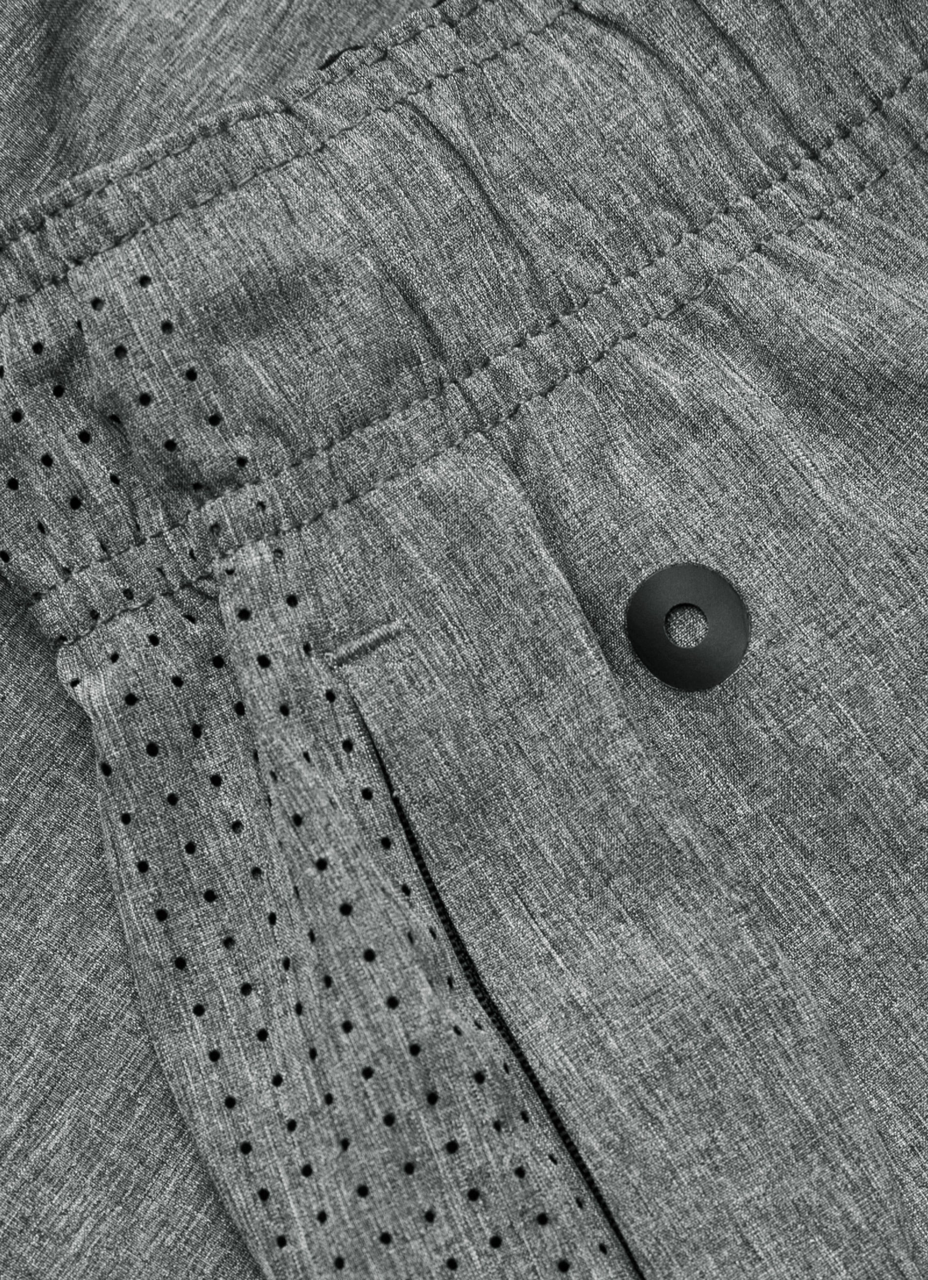 Type 3 Tech Short (19") Carbon - Sale