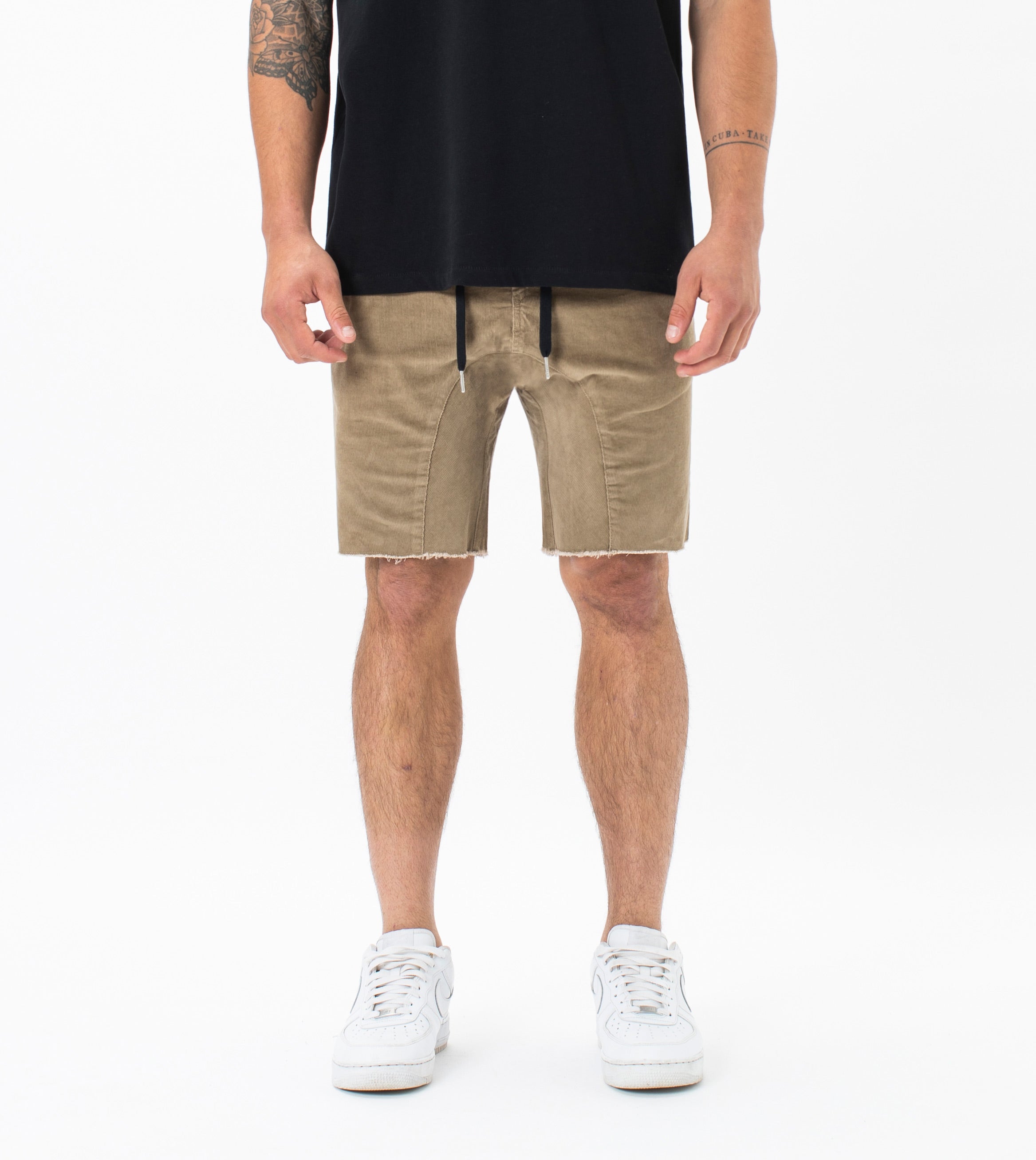 Sureshot Cord Short Sandstone