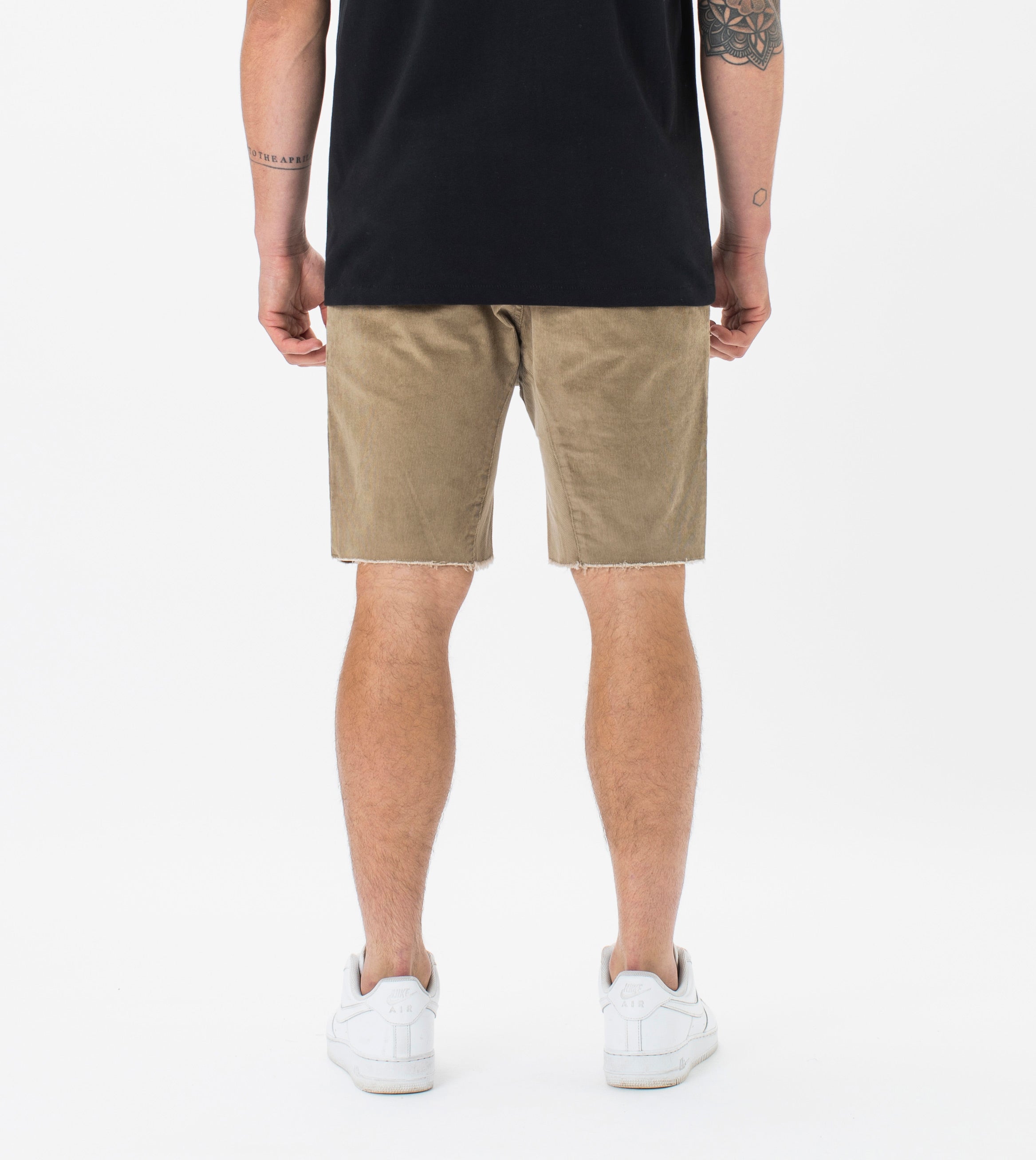 Sureshot Cord Short Sandstone