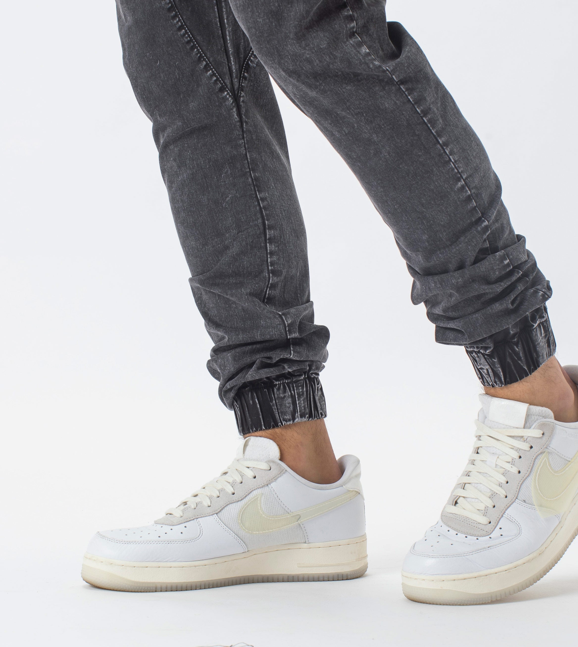 Sureshot Lightweight Jogger Vintage Black