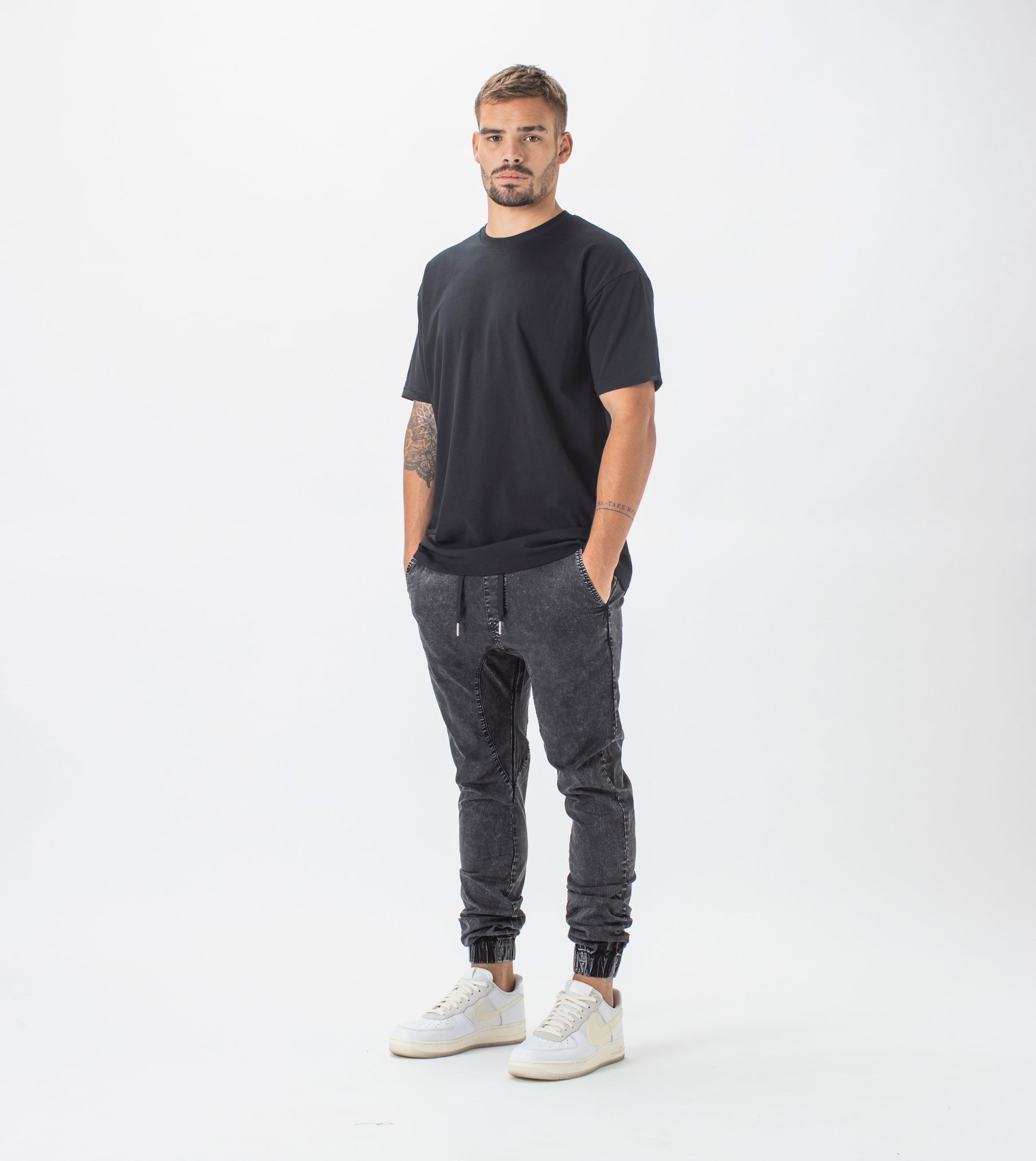 Sureshot Lightweight Jogger Vintage Black
