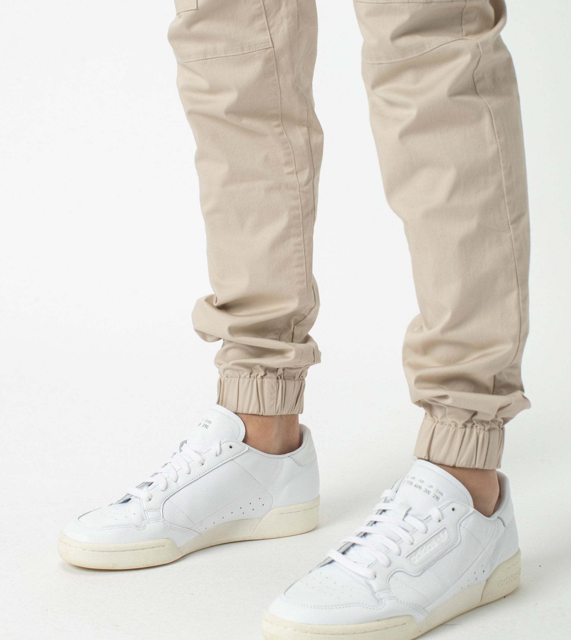 Sureshot Lightweight Cargo Jogger Oat