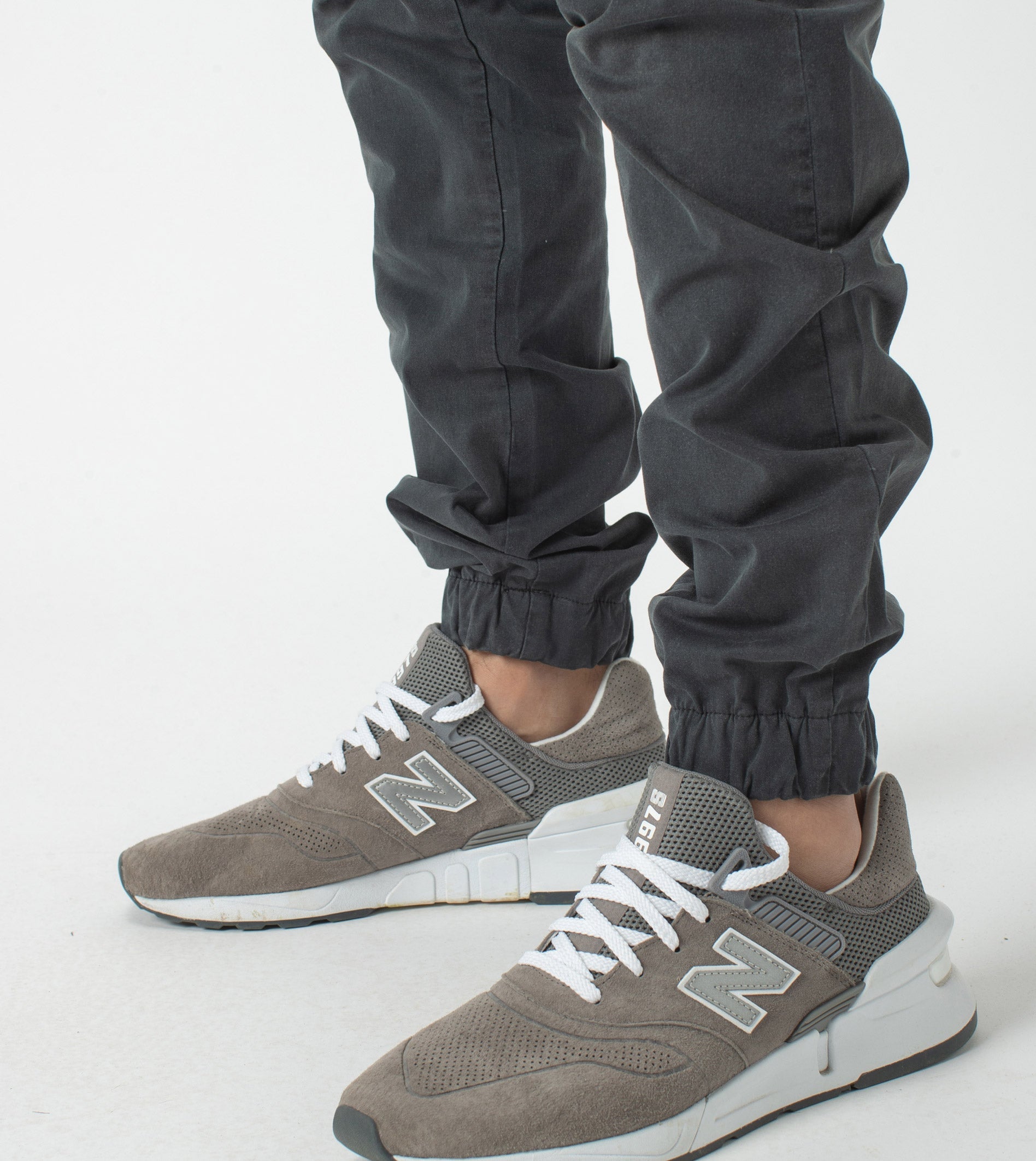 Sureshot Lightweight Jogger GD Black