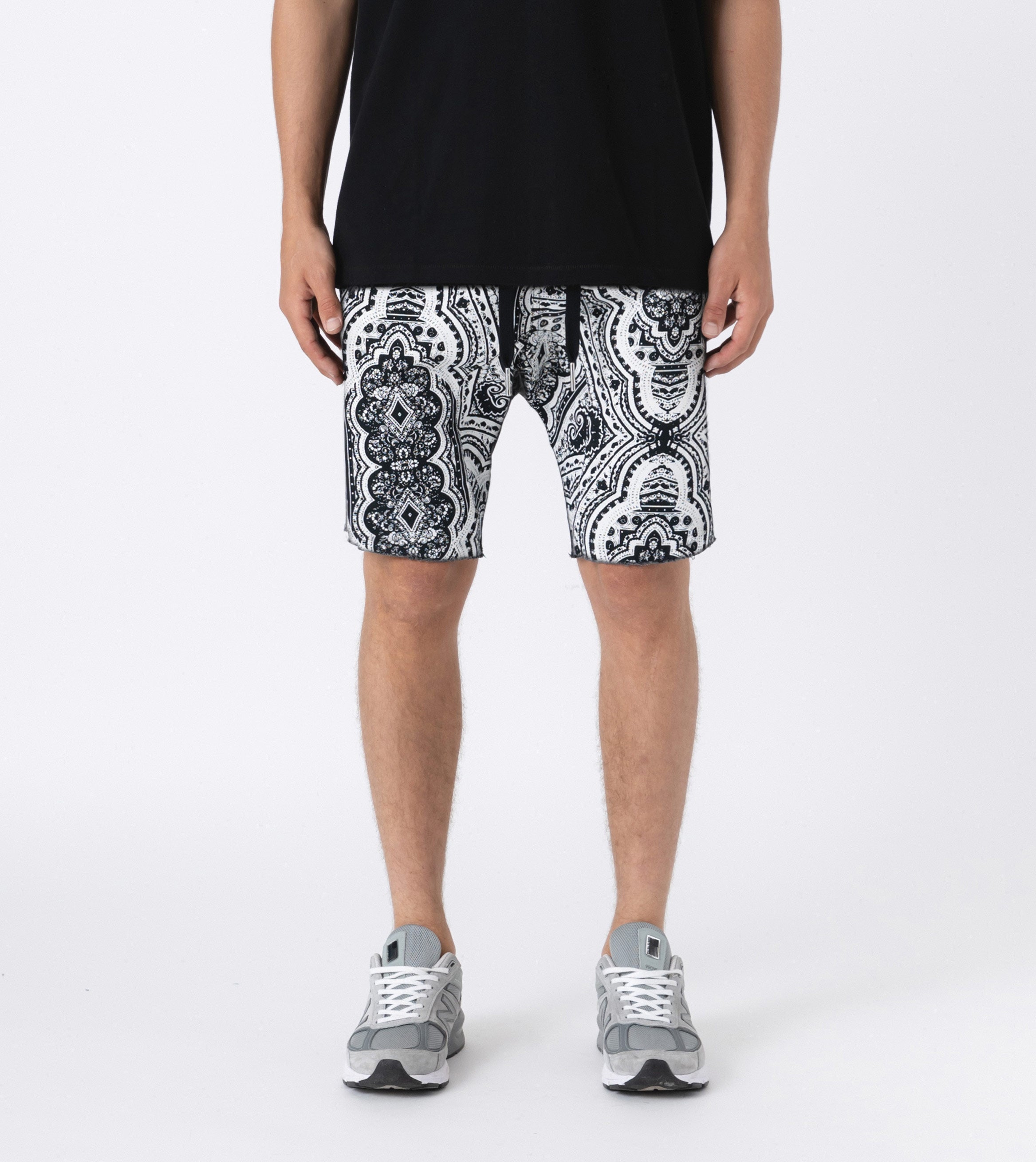 Sureshot Short Milk/Black