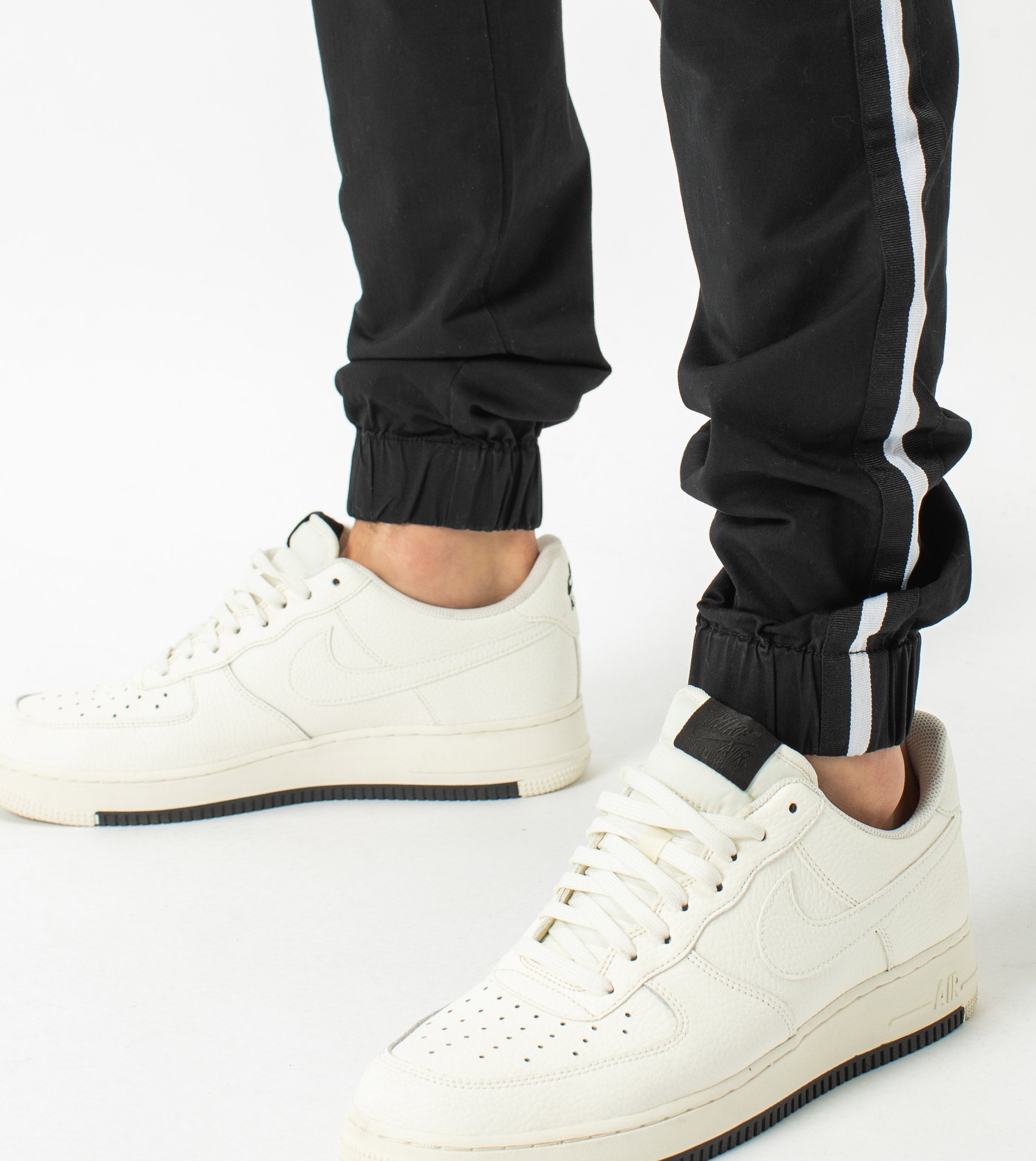 Sureshot Sideline  Lightweight Jogger Black/White