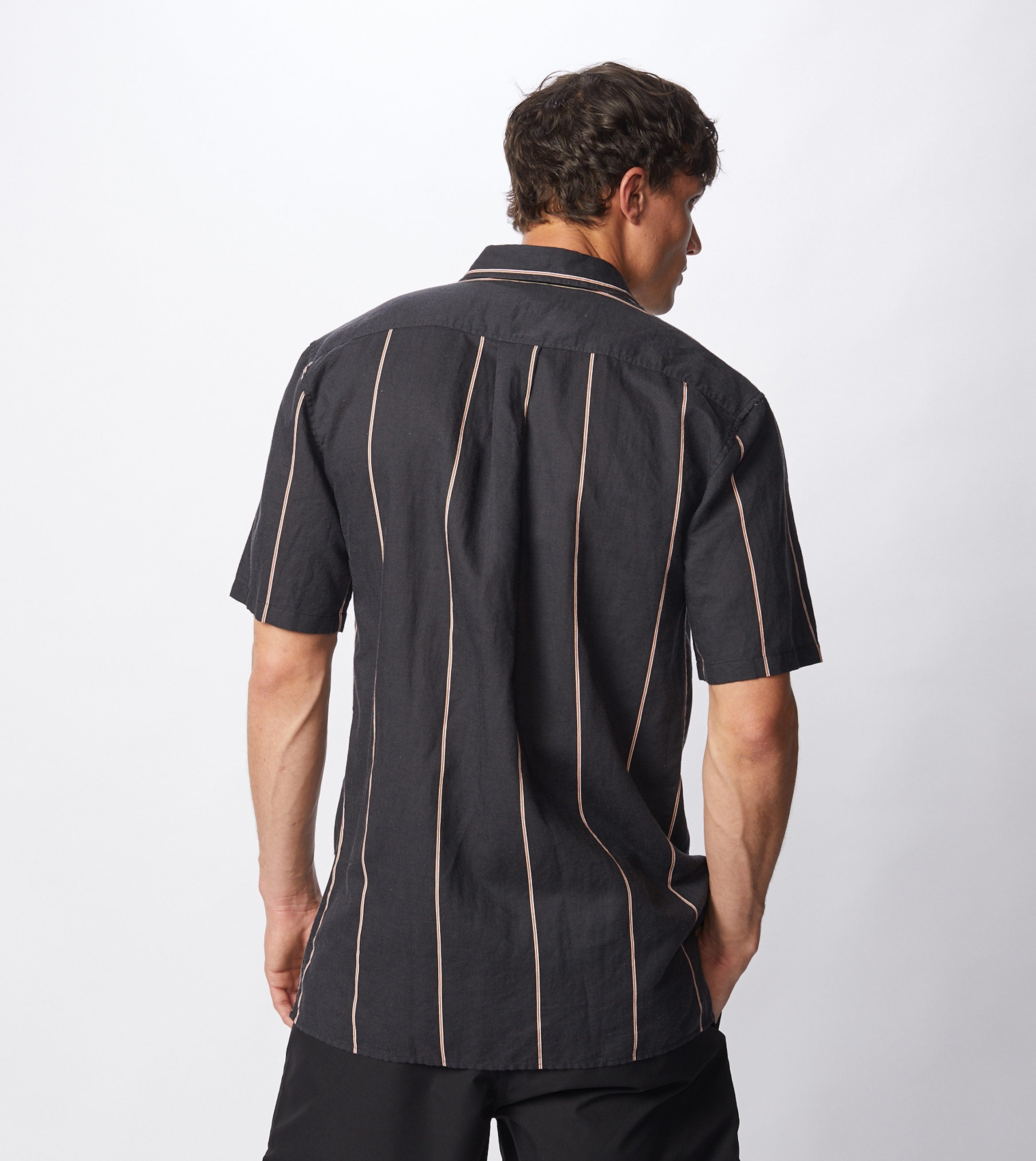 Tri-Stripe SS Shirt Black/Mango
