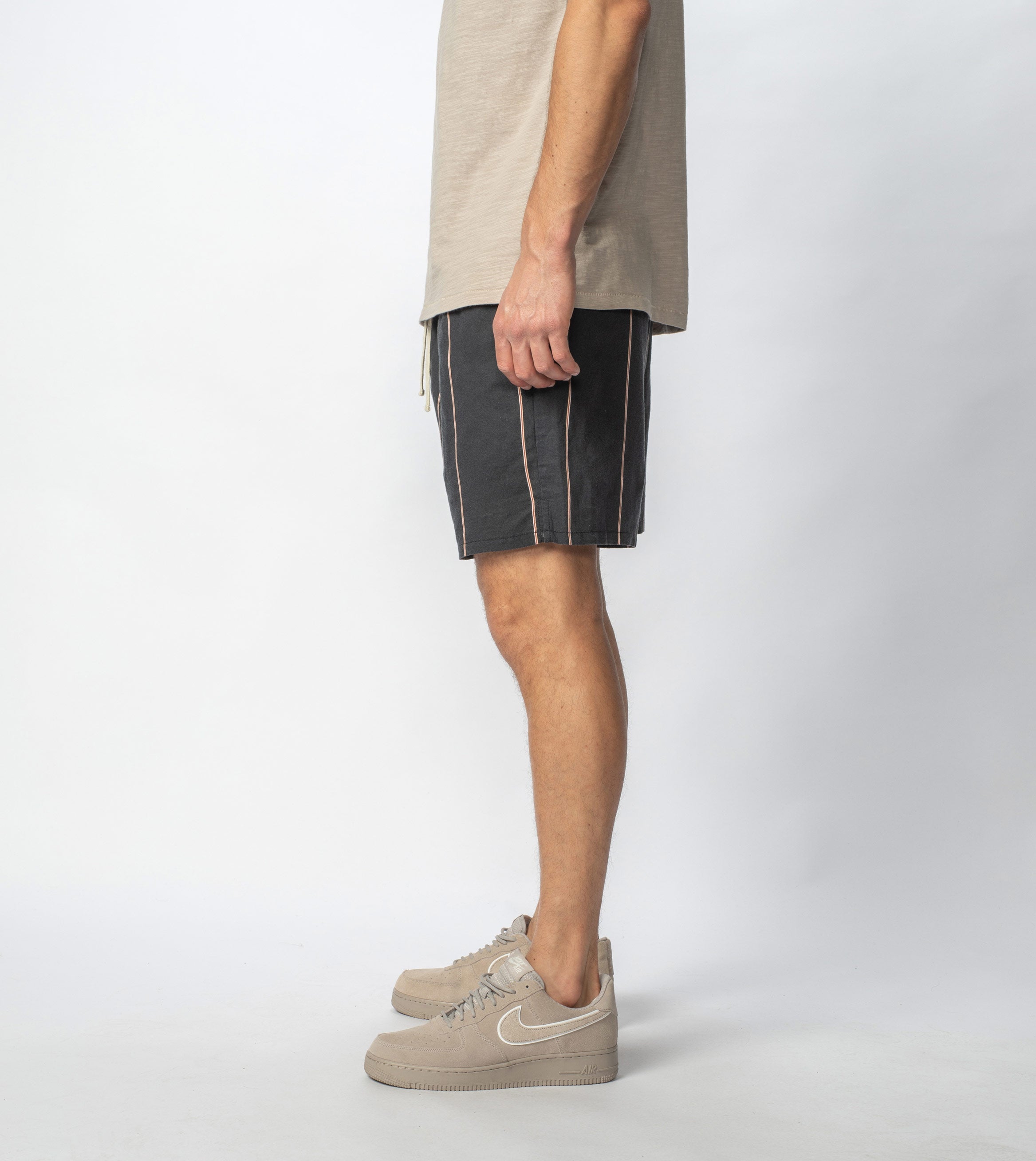 Tri-Stripe Zephyr Short Black/Mango