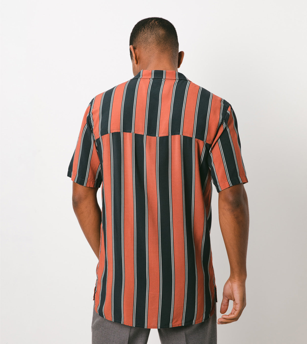 Tunnel SS Shirt Vintage Black/Clay - Sale