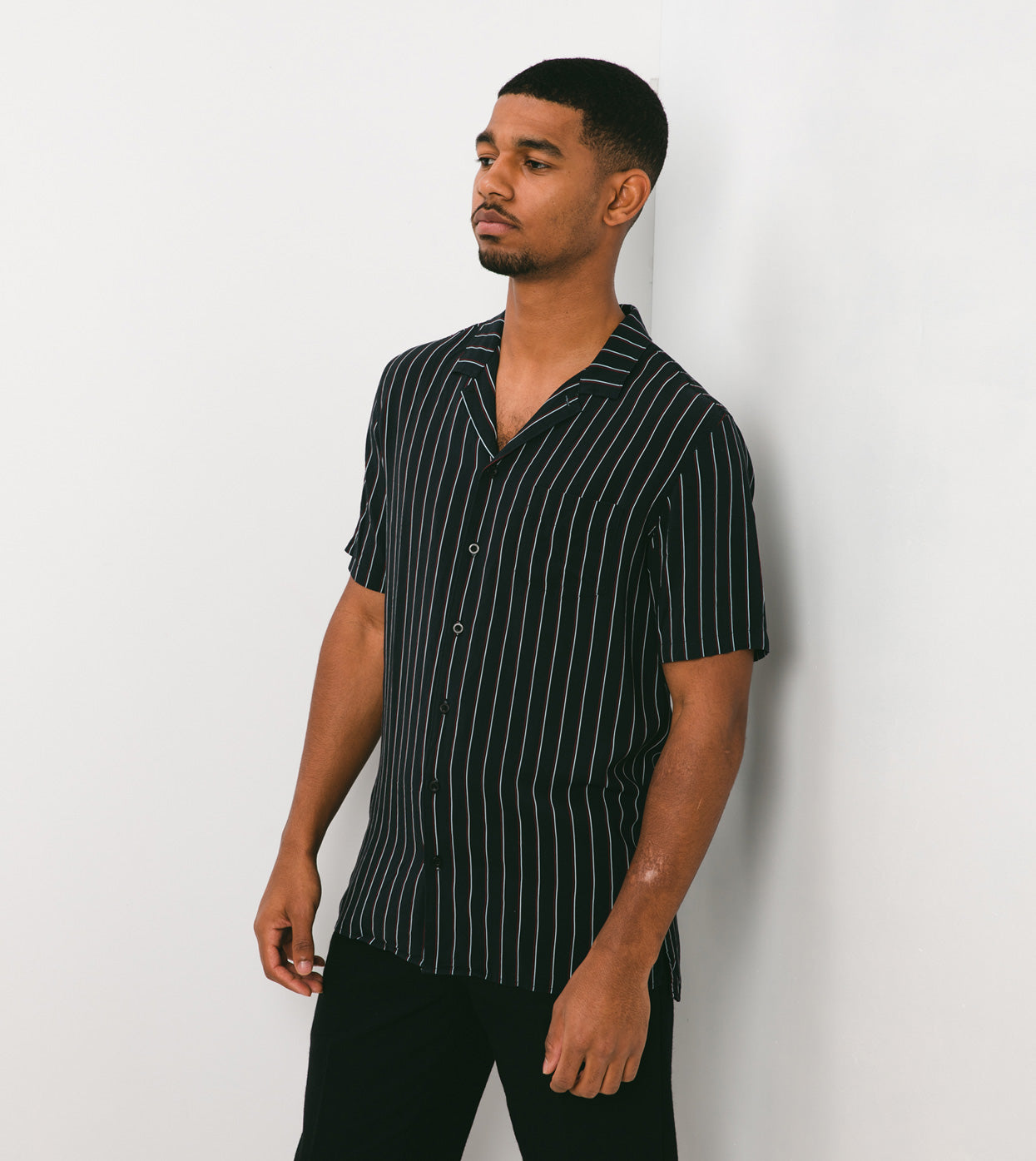 Twinstripe SS Shirt Black - Sale